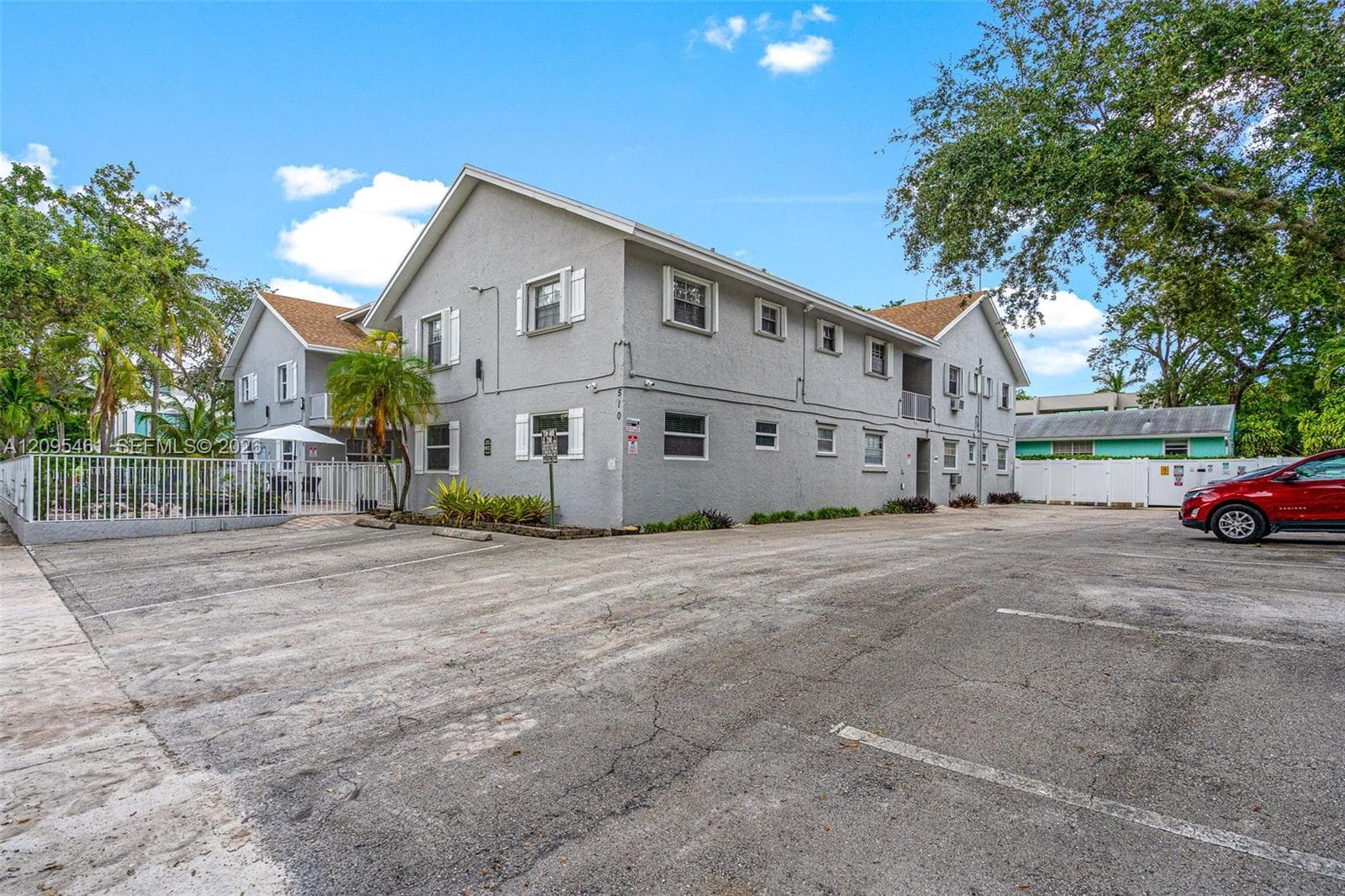 ELIZABETHAN CONDO · #105 in Fort Lauderdale - Photo 17