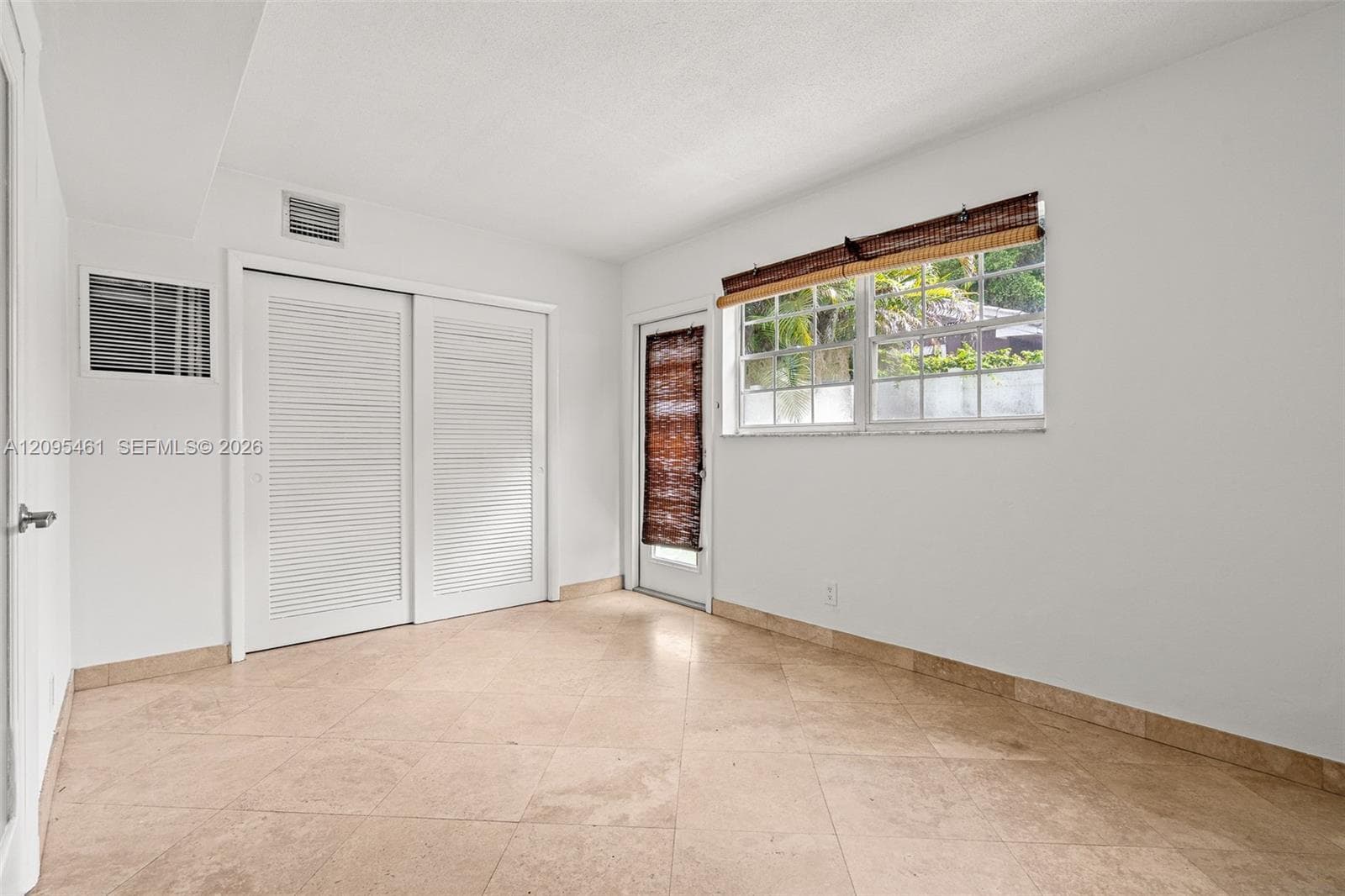 ELIZABETHAN CONDO · #105 in Fort Lauderdale - Photo 11