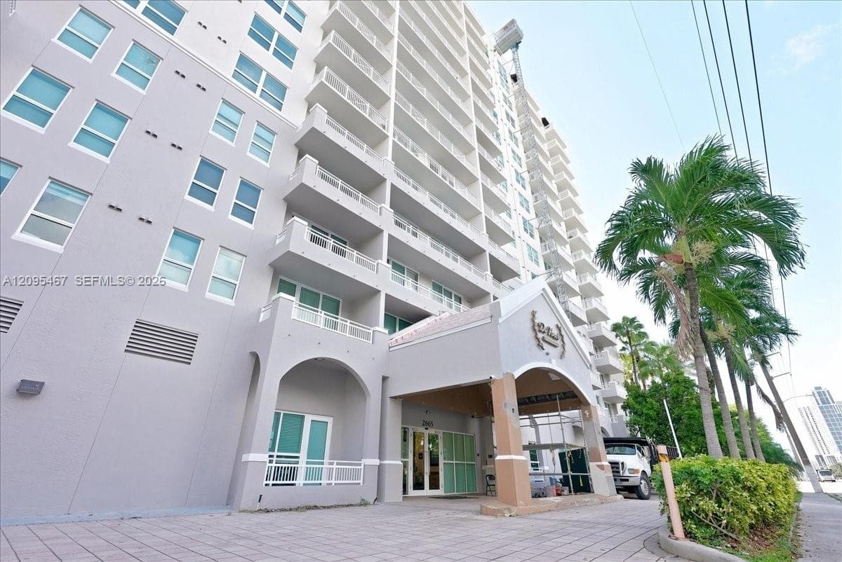 DA VINCI ON DOUGLAS CONDO · #211 in Miami - Photo 3