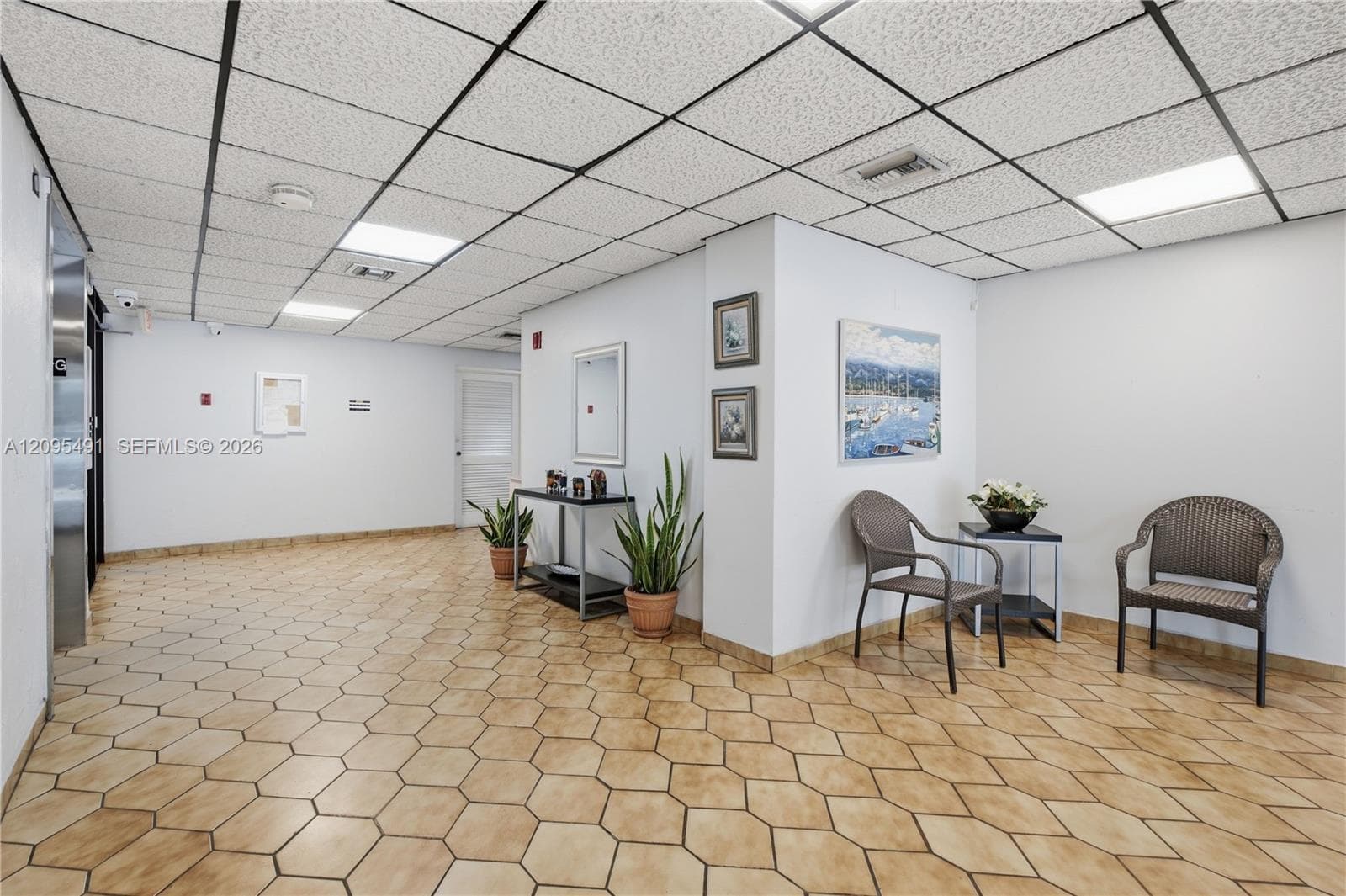ABBOTT BY THE SEA CONDO · #501 in Miami Beach - Photo 2