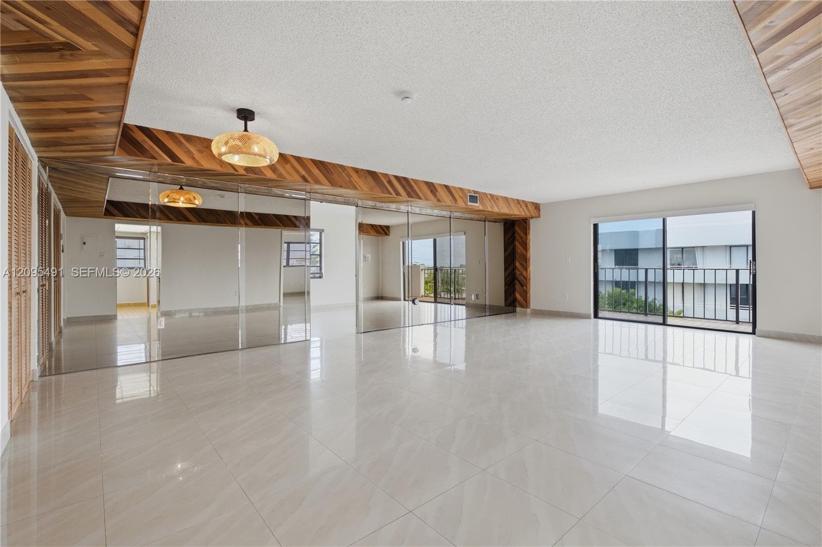 ABBOTT BY THE SEA CONDO · #501 in Miami Beach - Photo 6