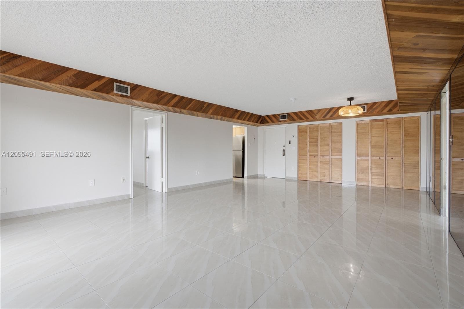 ABBOTT BY THE SEA CONDO · #501 in Miami Beach - Photo 7