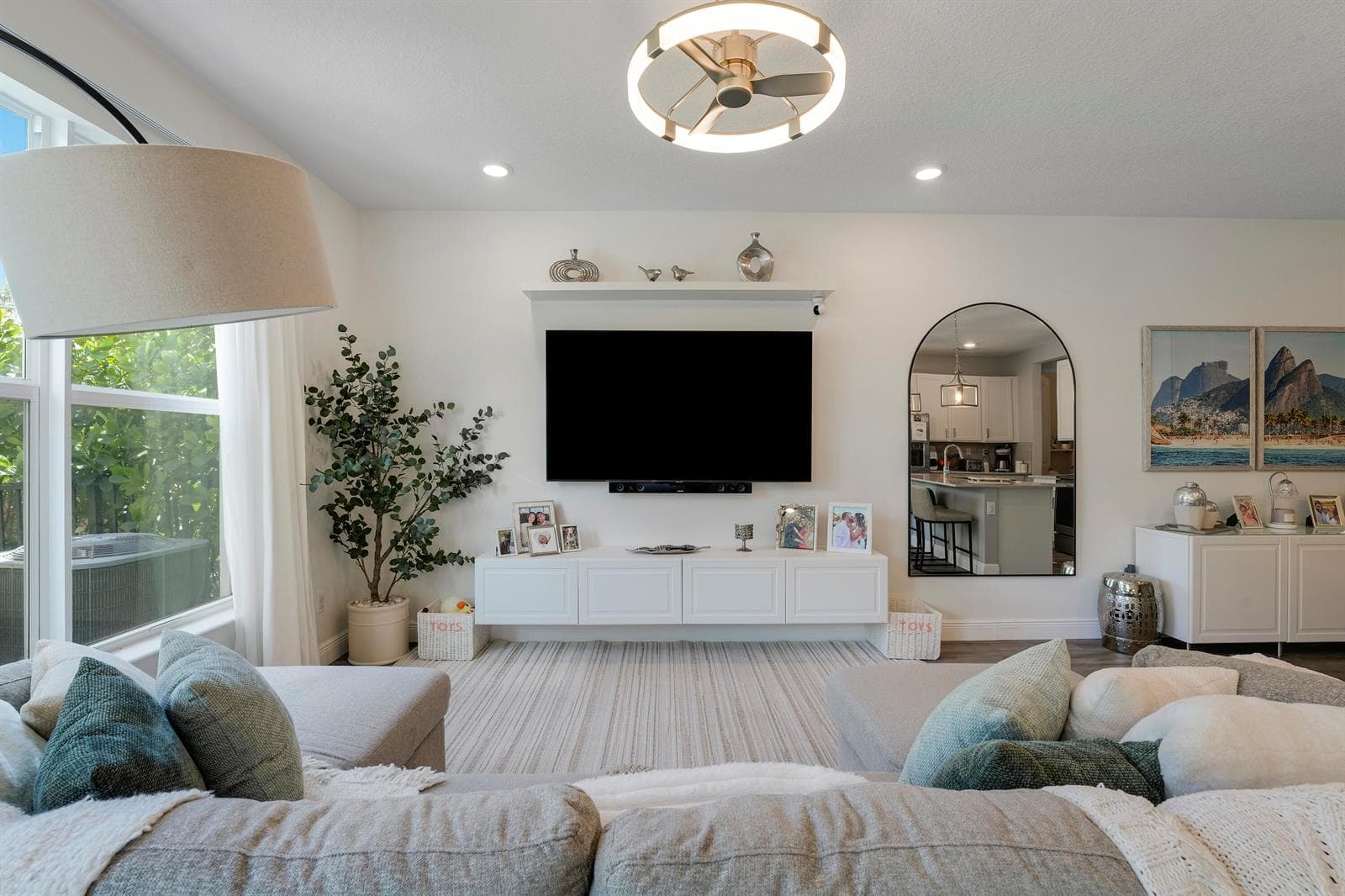 Living Rm-2