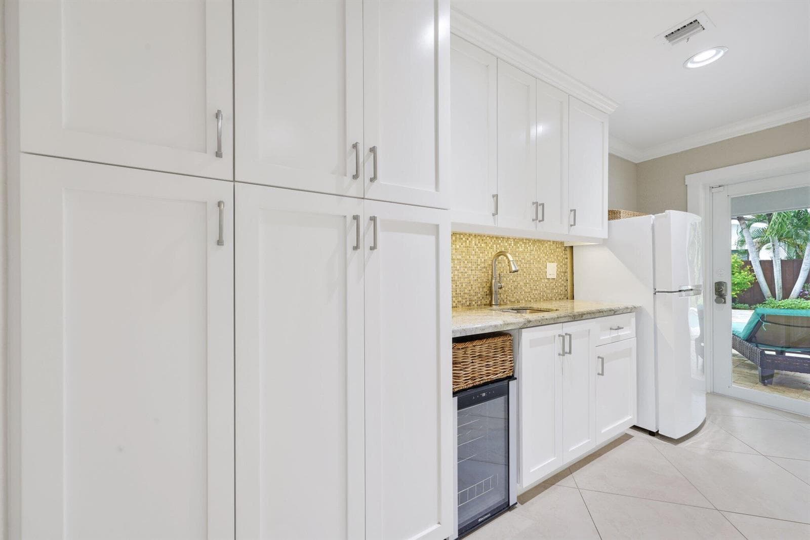 Walk In Pantry