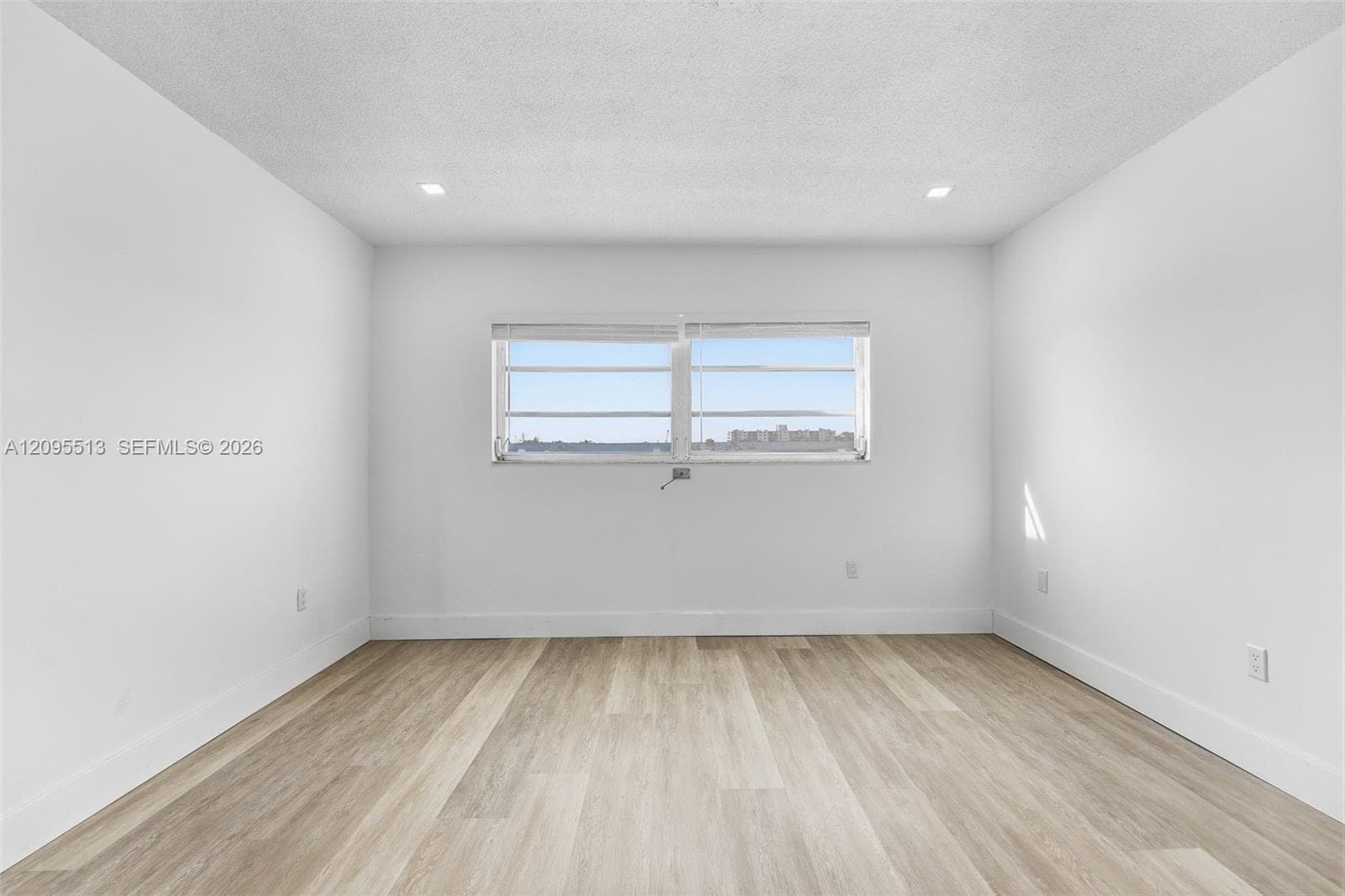 BAYVIEW POINT · #402 in North Miami Beach - Photo 13