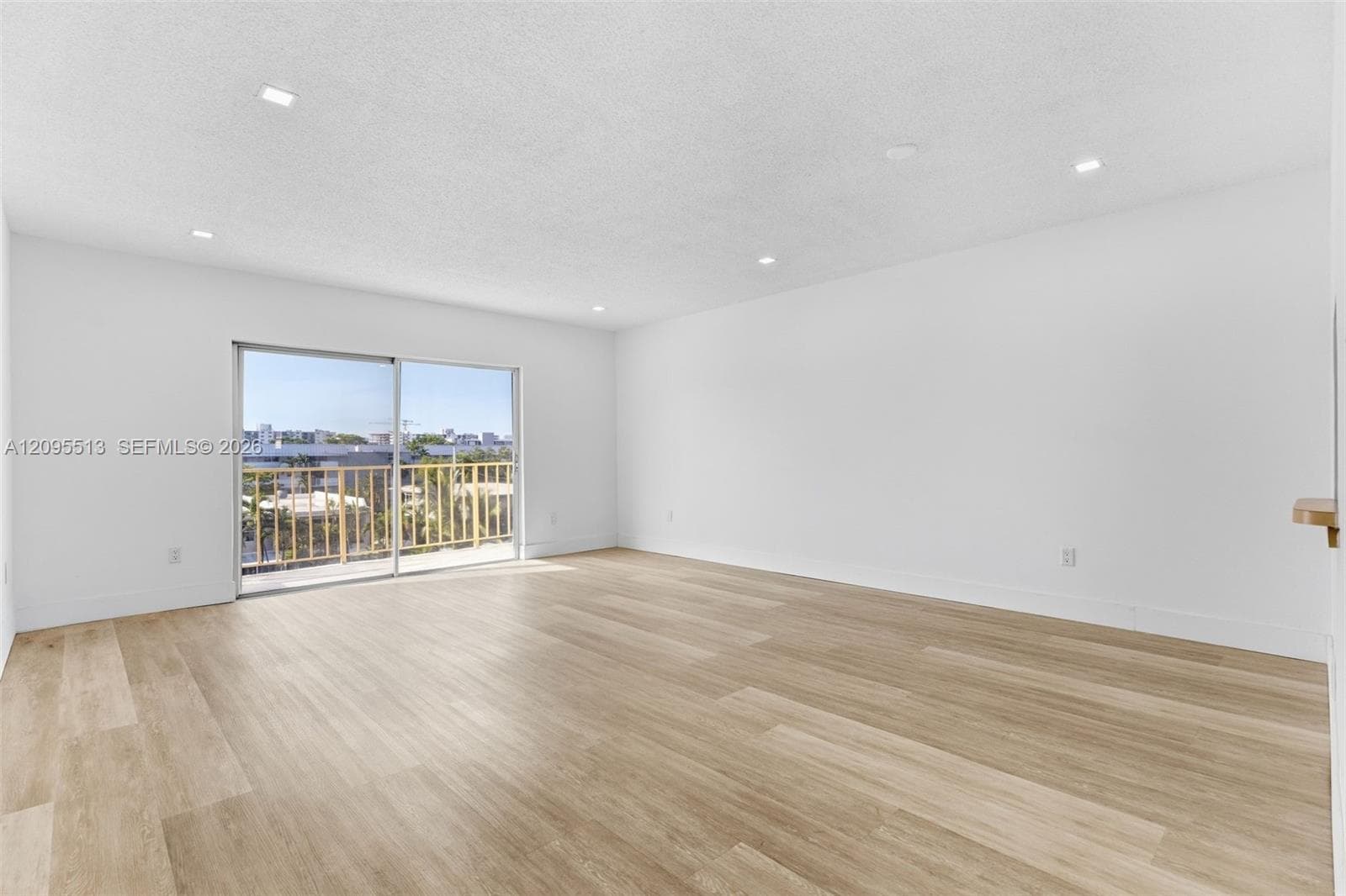 BAYVIEW POINT · #402 in North Miami Beach - Photo 7