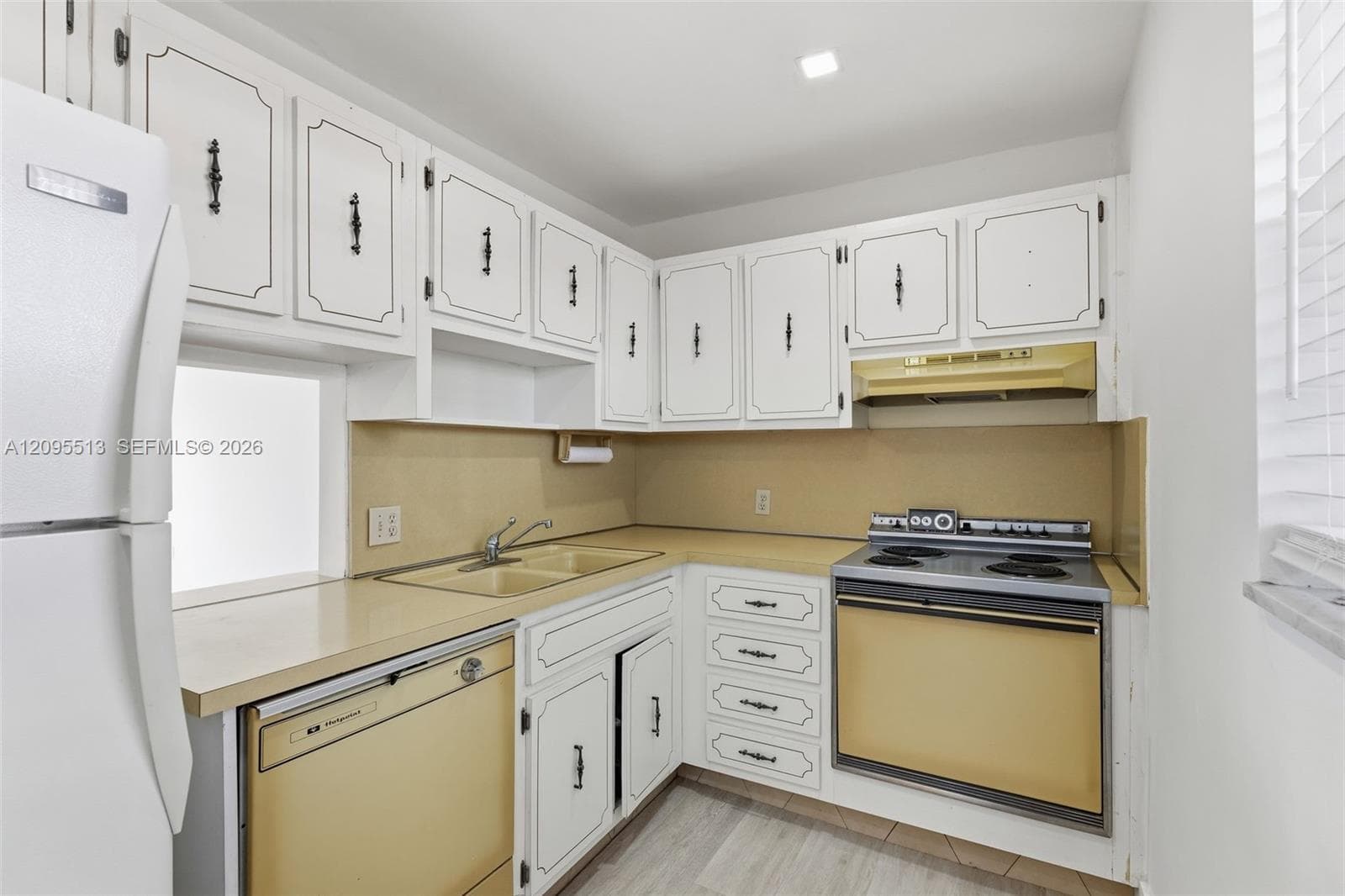 BAYVIEW POINT · #402 in North Miami Beach - Photo 5