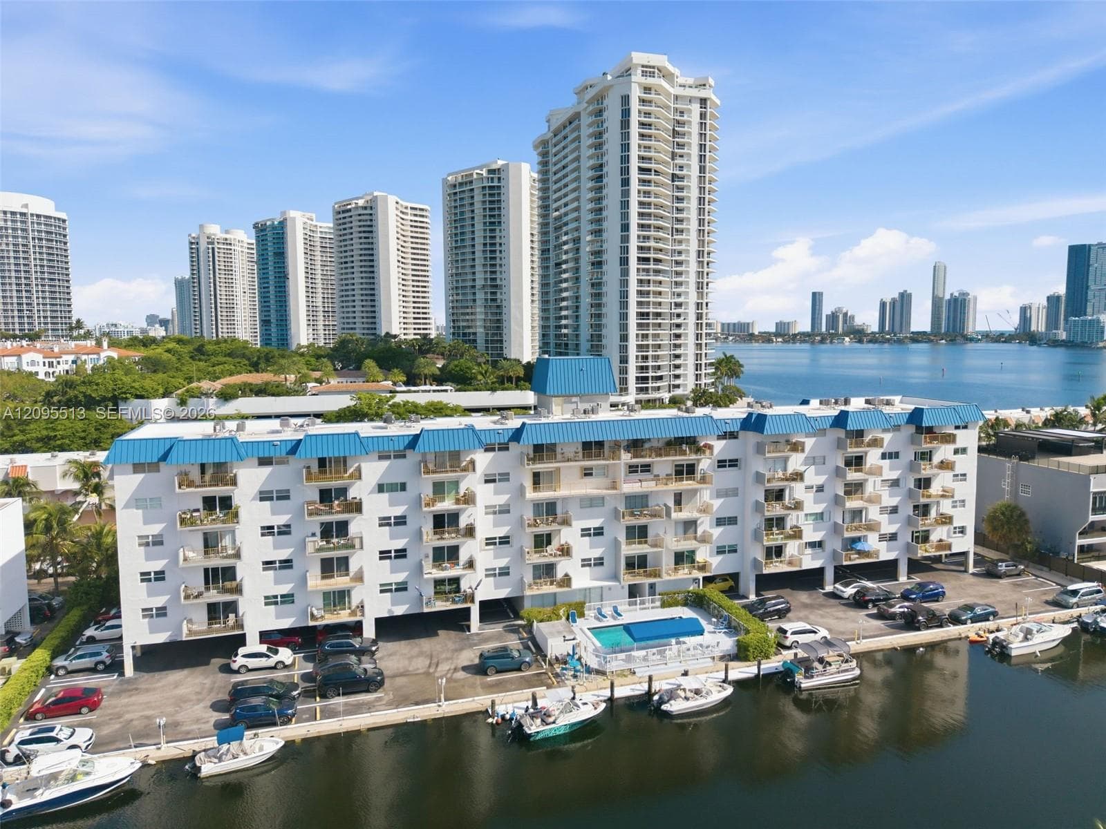 BAYVIEW POINT · #402 in North Miami Beach - Photo 29