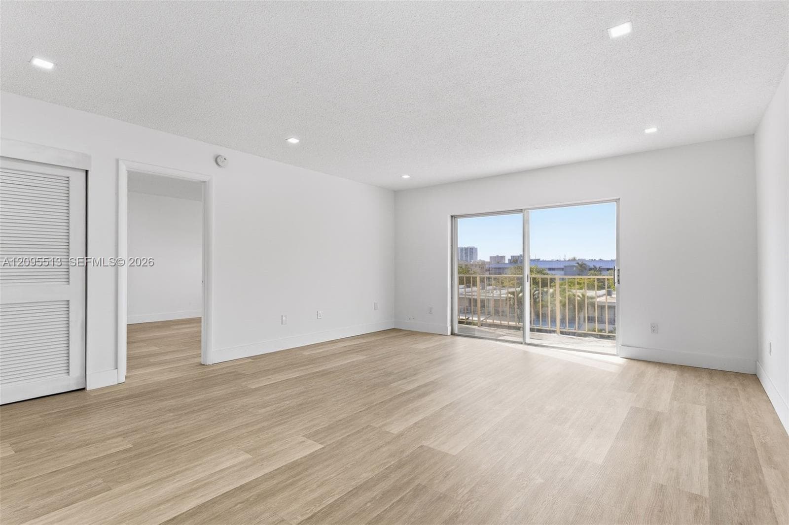 BAYVIEW POINT · #402 in North Miami Beach - Photo 8