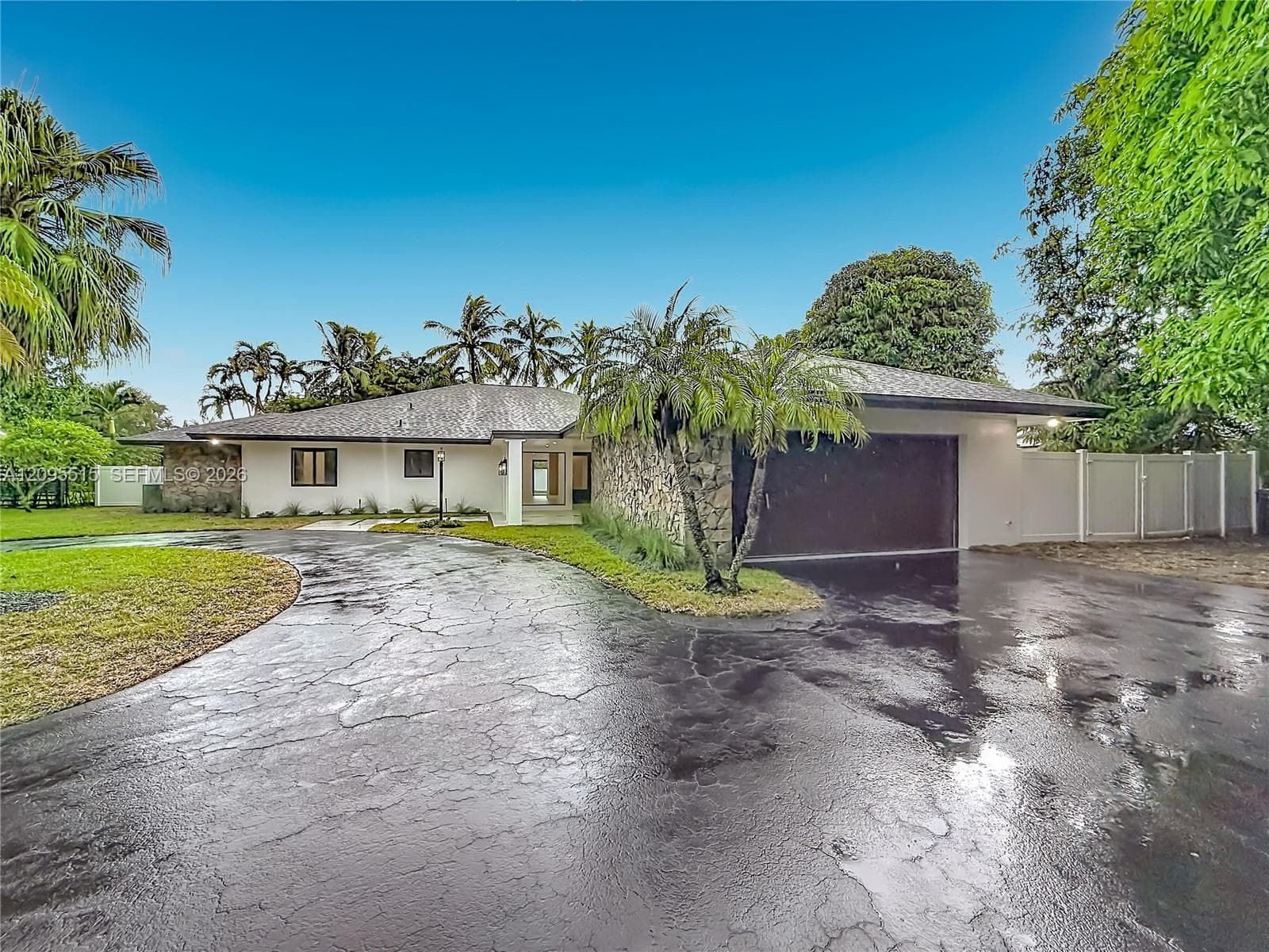 15804 SW 82nd Ct photo 3
