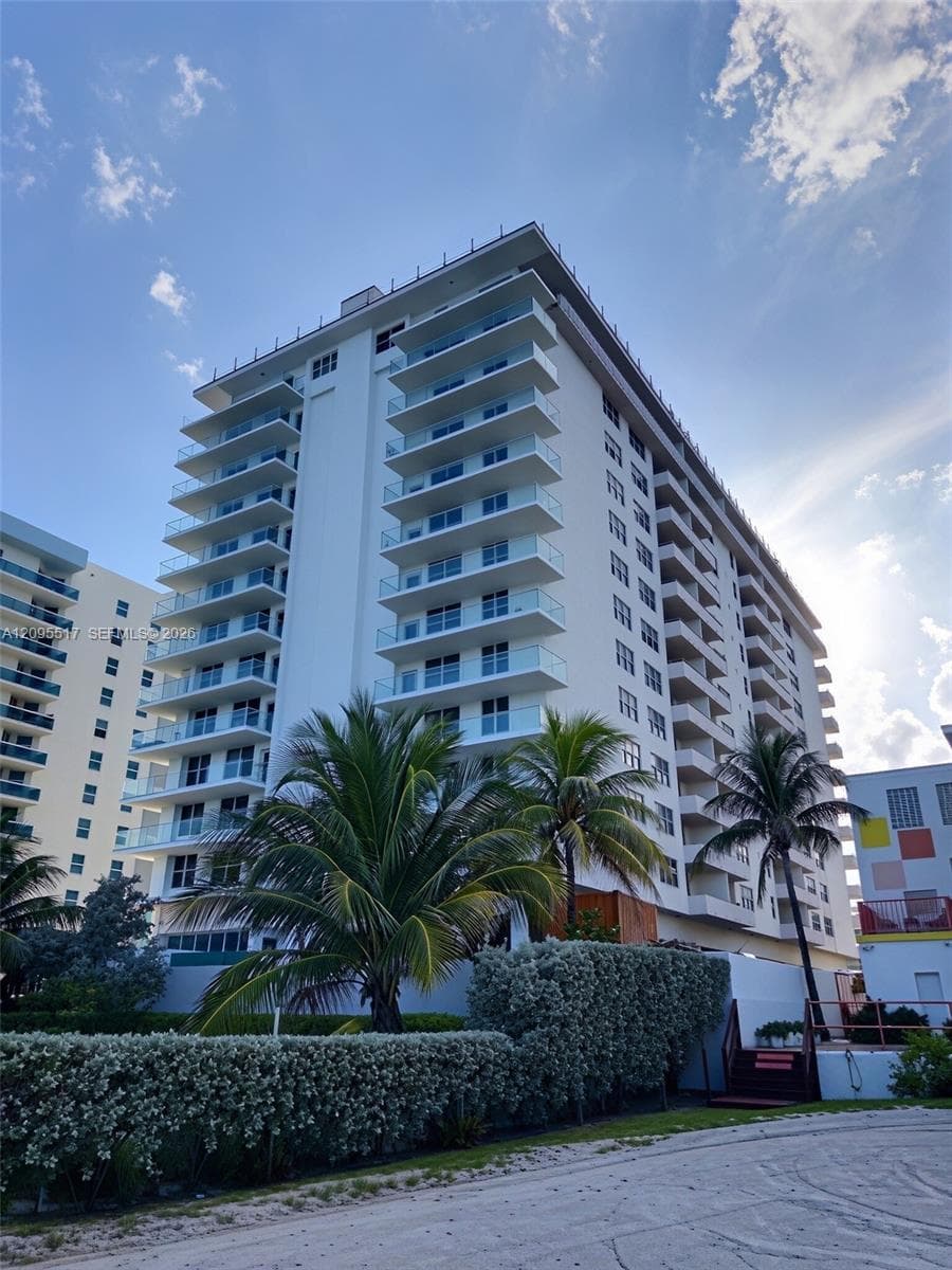 FOUR WINDS CONDO · #1109 in Surfside - Photo 5
