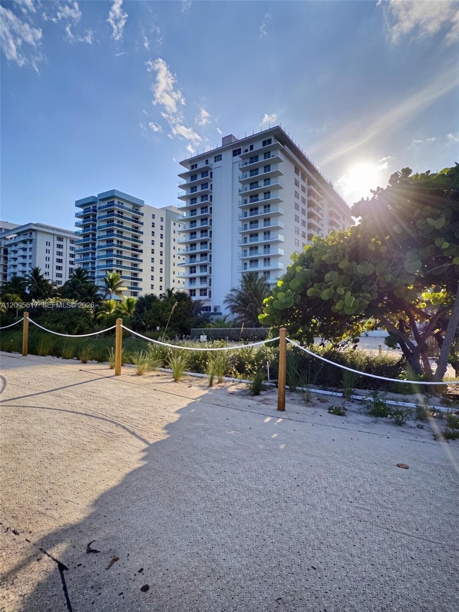 FOUR WINDS CONDO · #1109 in Surfside - Photo 9