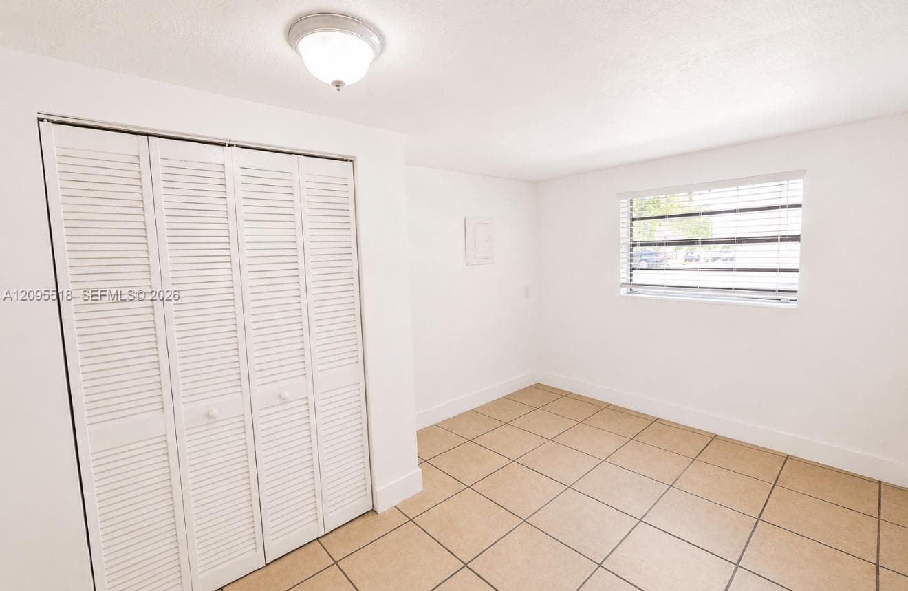 BOSCOBLE · #21A in Miami - Photo 4