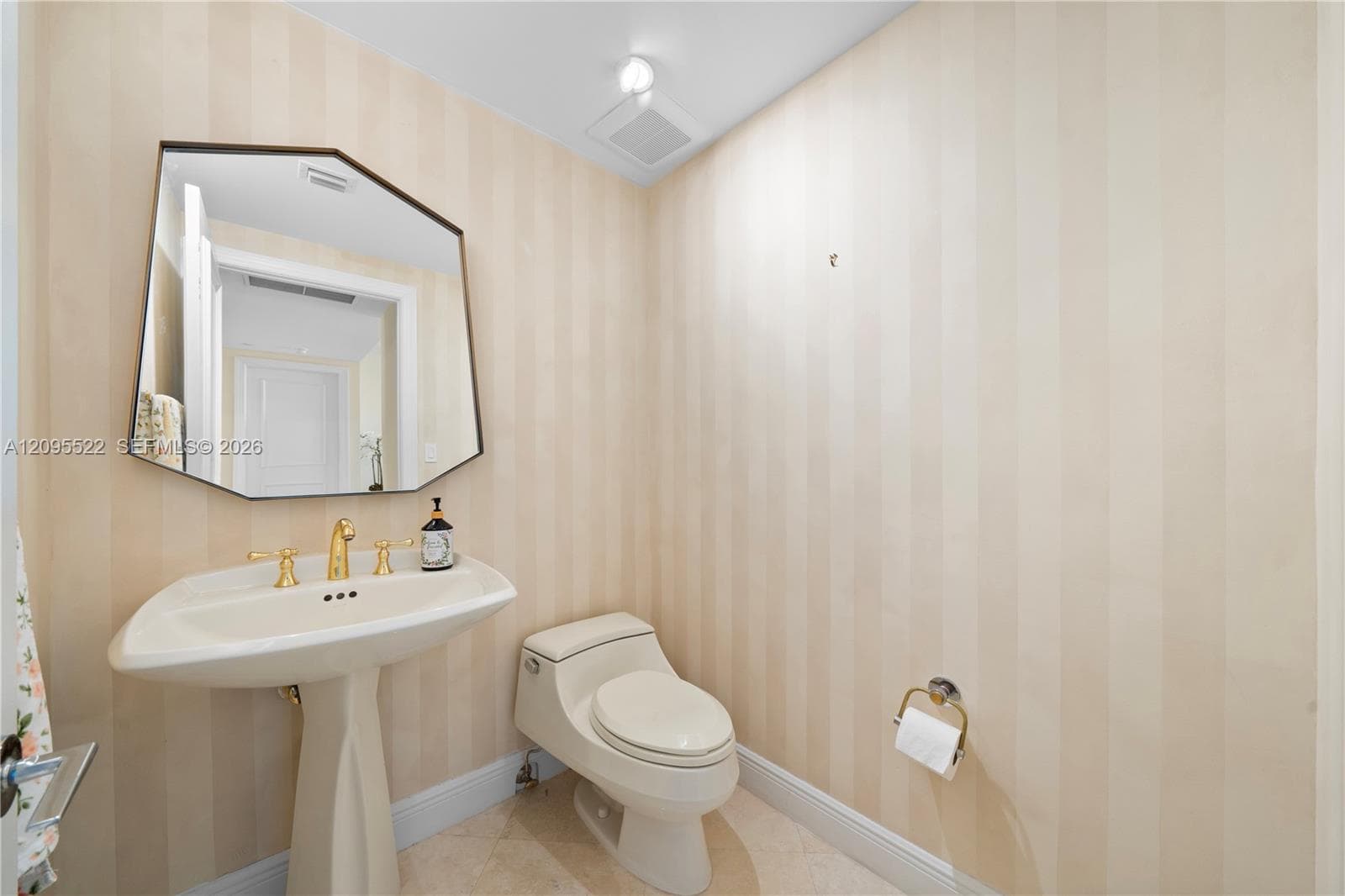 Club Tower Three · #1802 in Key Biscayne - Photo 21