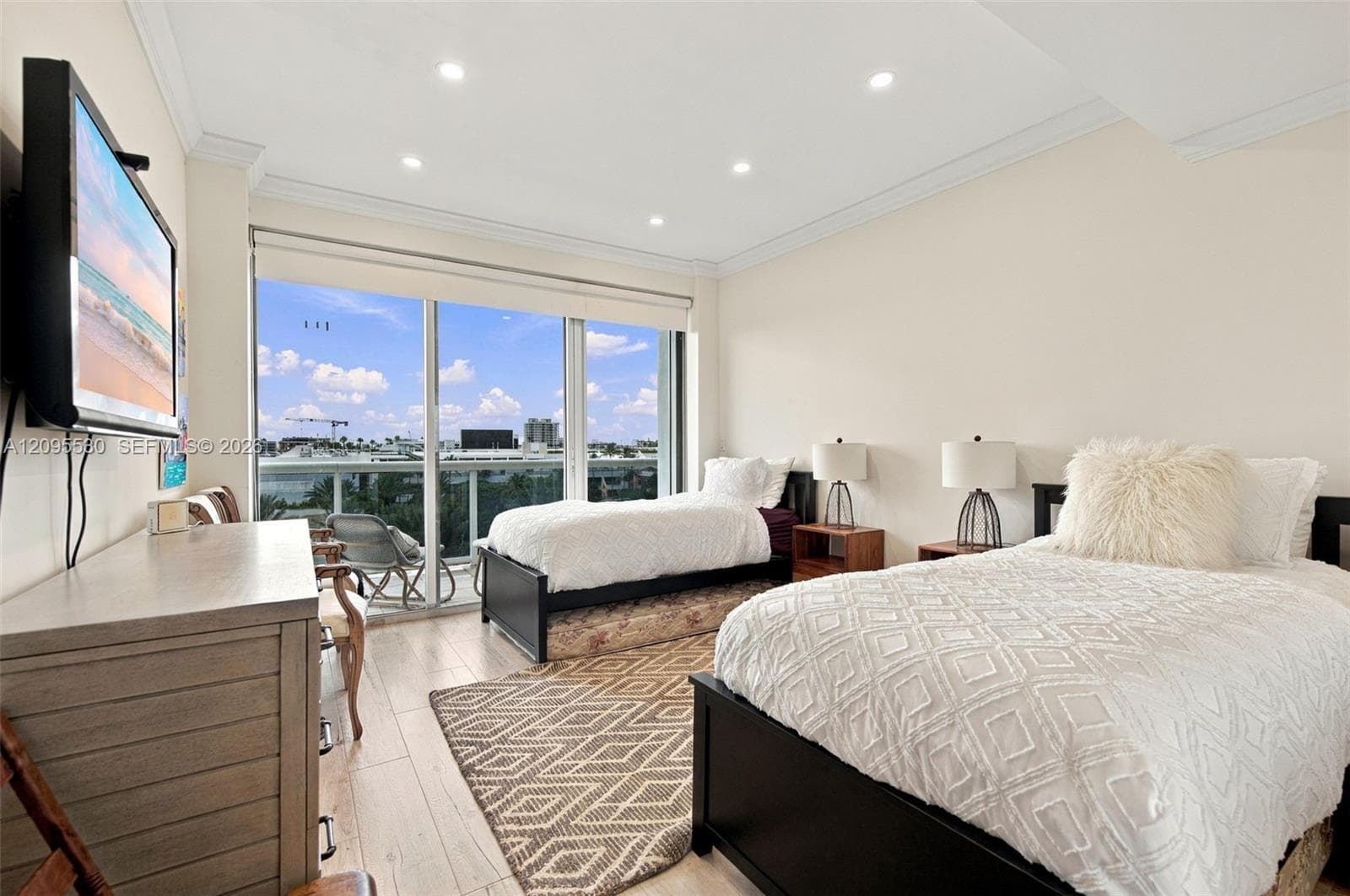 Majestic Tower · #601 in Bal Harbour - Photo 32