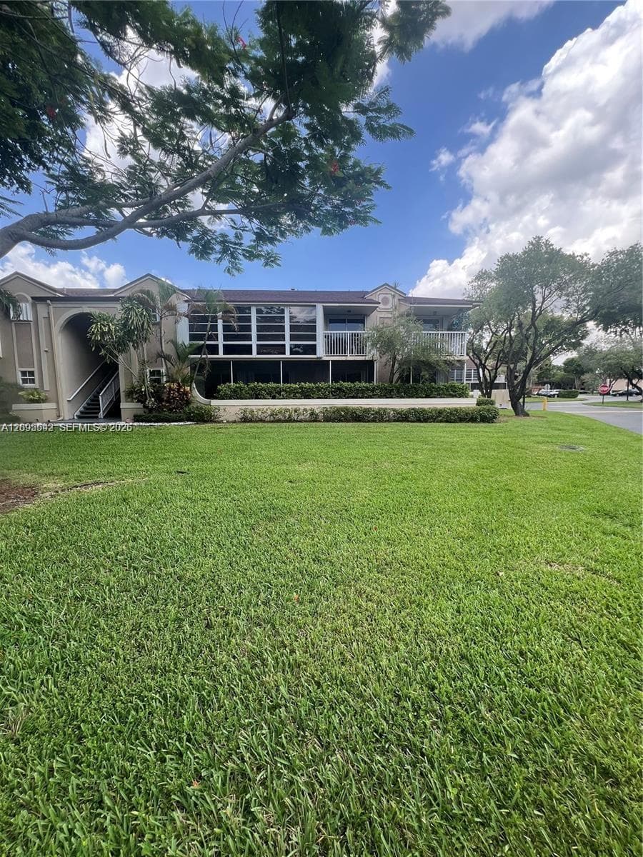 DORAL PK CO CLUB VILLAS C · #102-11 in Doral - Photo 14