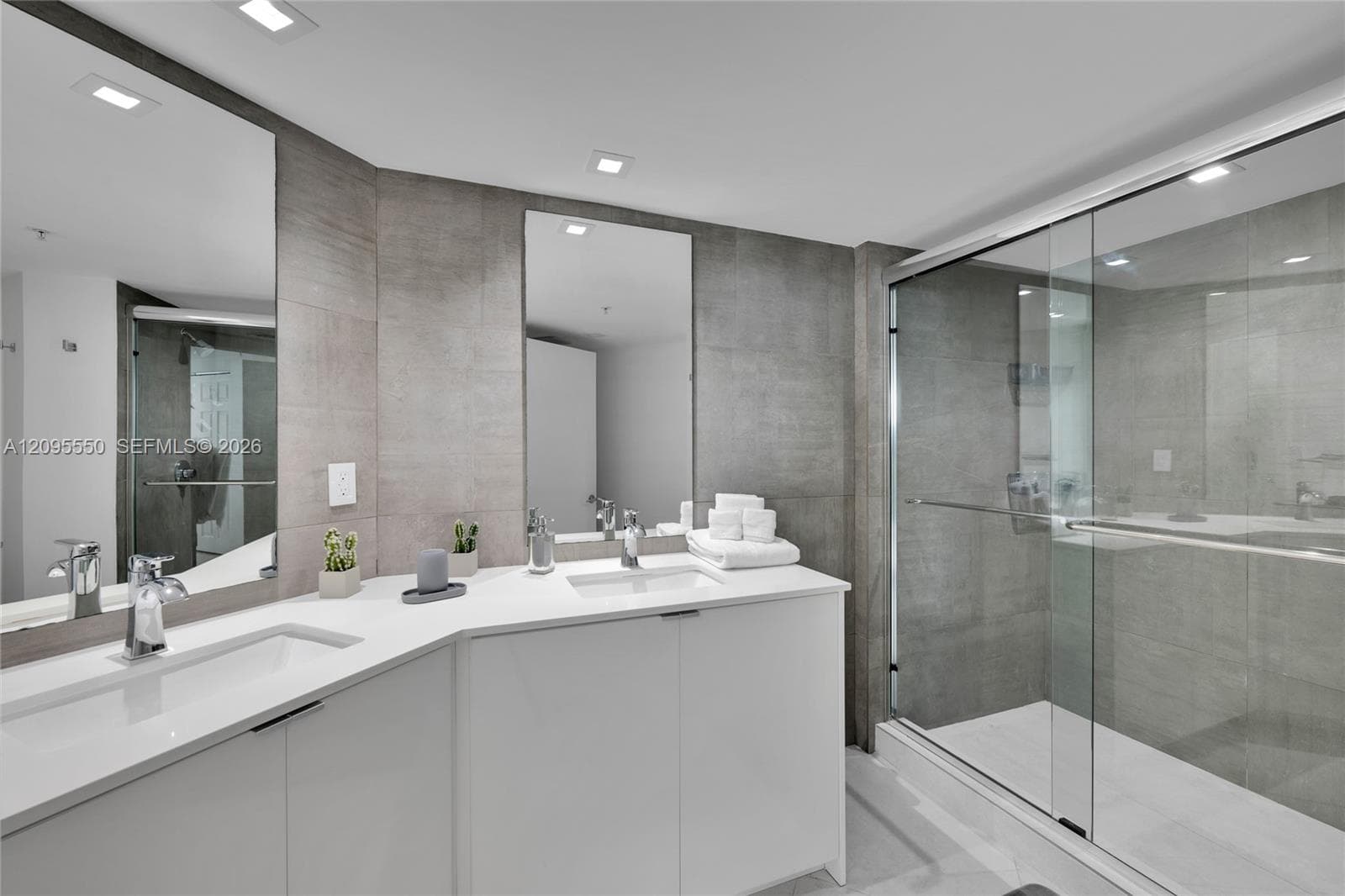2080 OCEAN DRIVE CONDO · #511 in Hallandale Beach - Photo 17