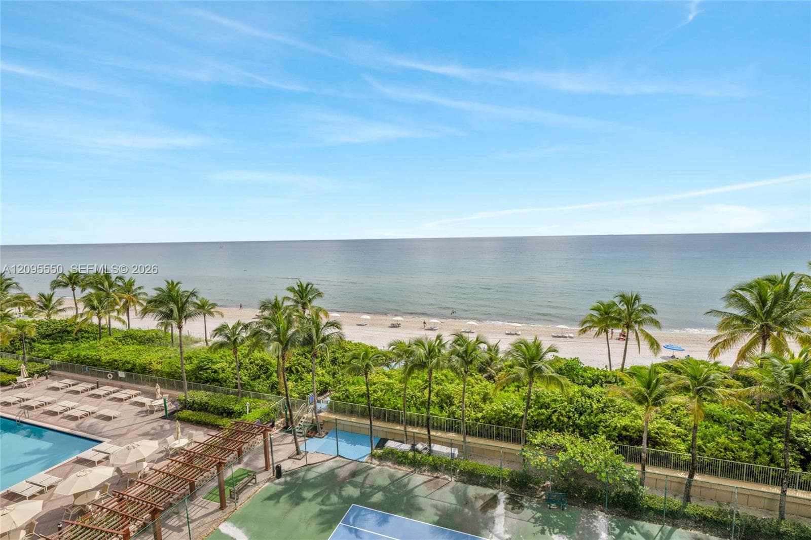 2080 OCEAN DRIVE CONDO · #511 in Hallandale Beach - Photo 1