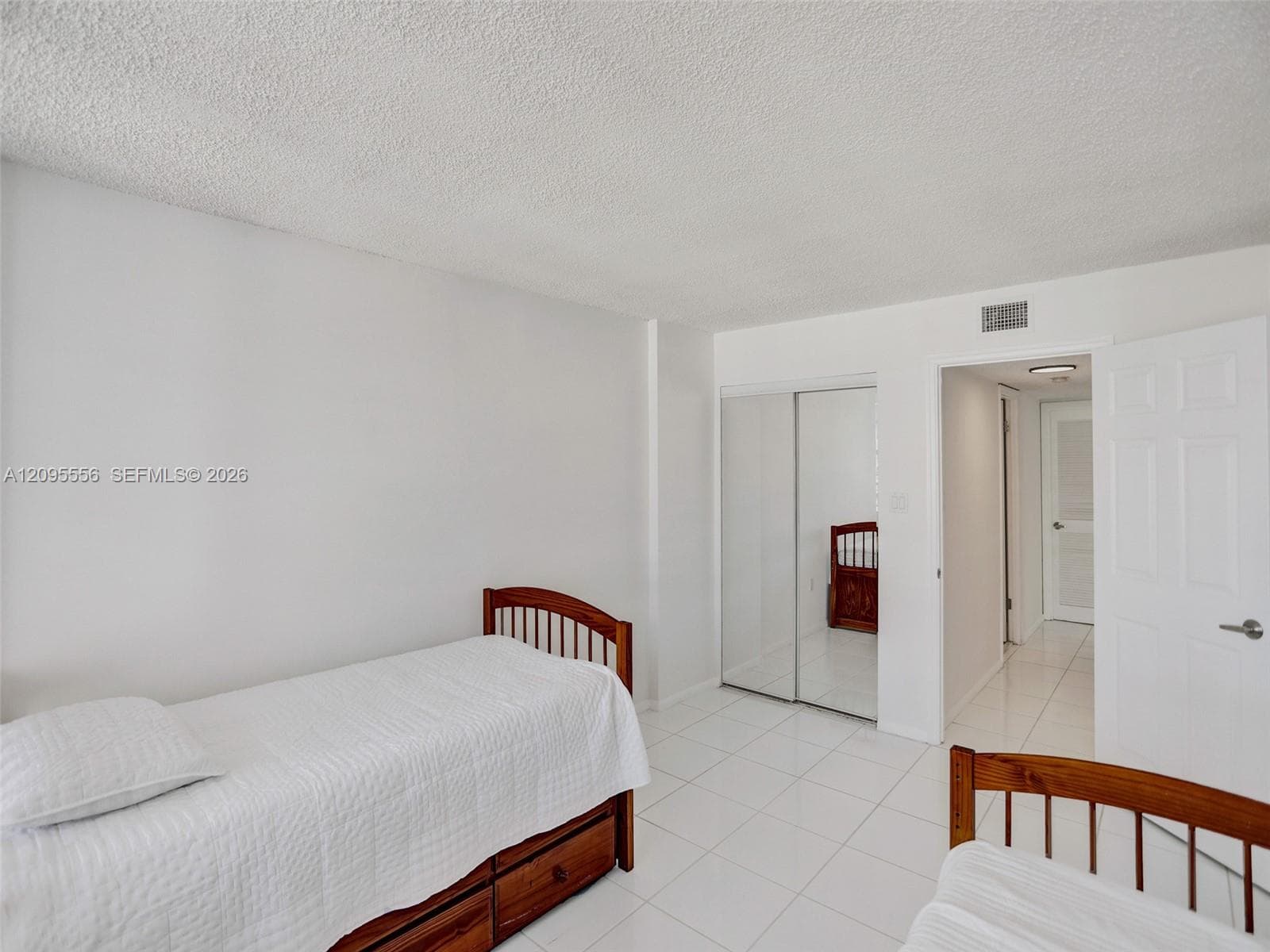DEL PRADO MARINA · #1701 in Aventura - Photo 23