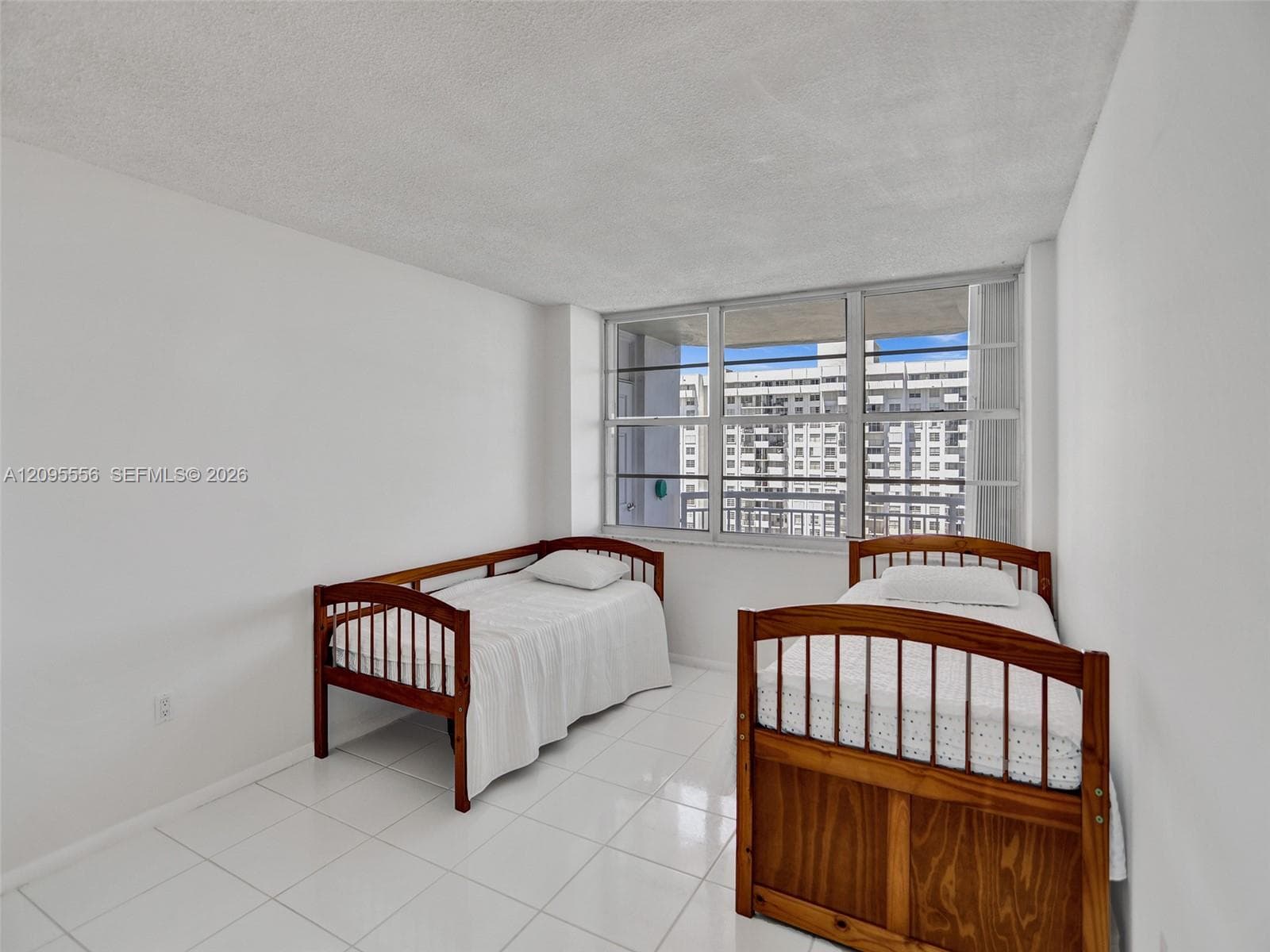 DEL PRADO MARINA · #1701 in Aventura - Photo 22