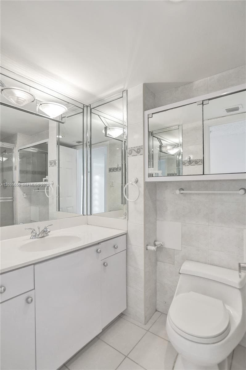 DEL PRADO MARINA · #1701 in Aventura - Photo 20