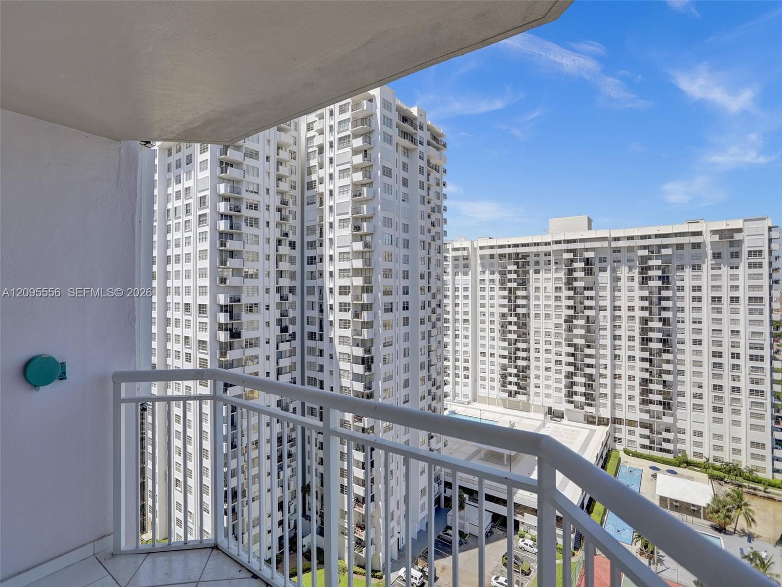 DEL PRADO MARINA · #1701 in Aventura - Photo 34