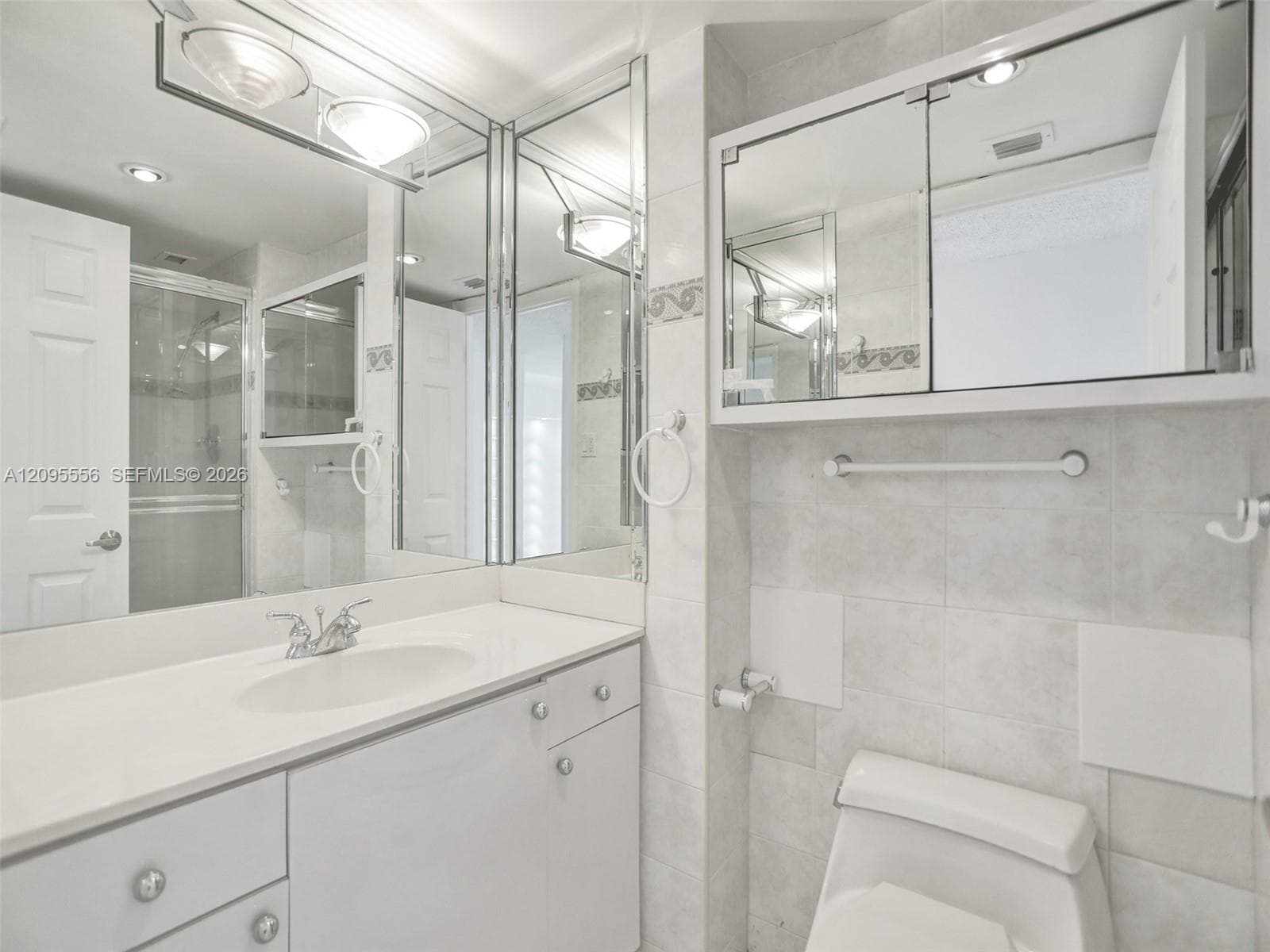DEL PRADO MARINA · #1701 in Aventura - Photo 18
