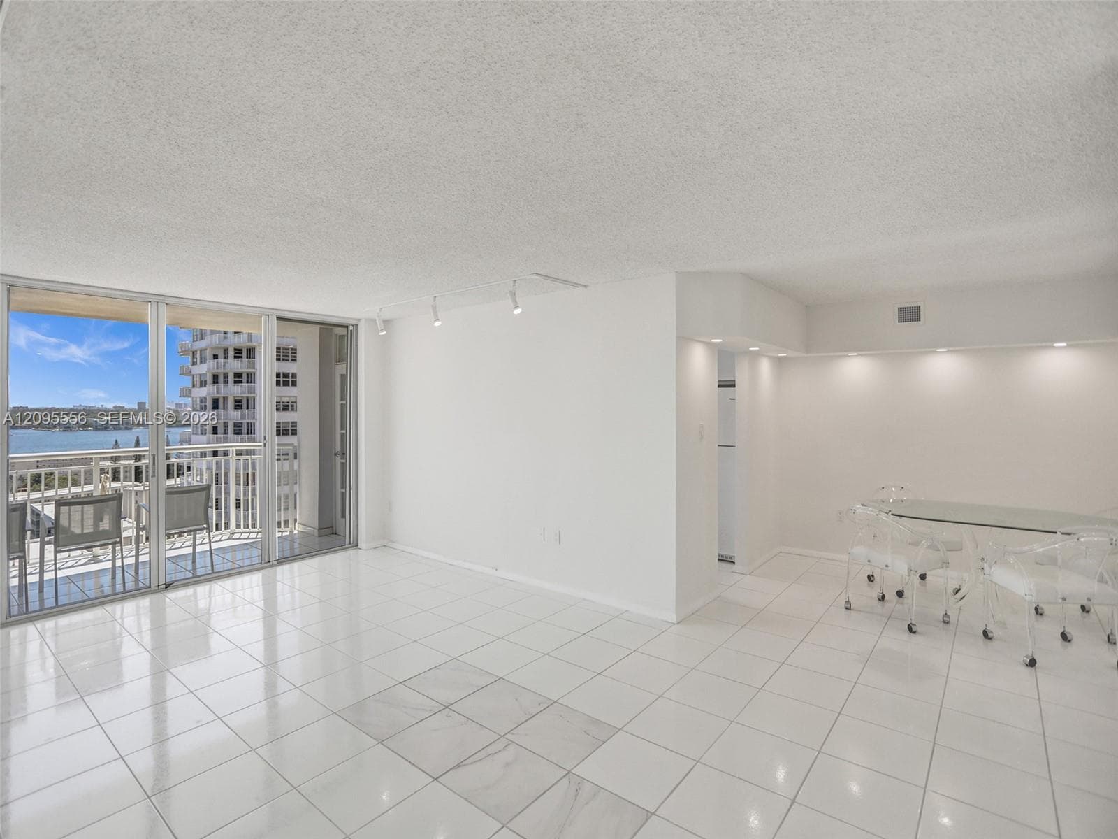 DEL PRADO MARINA · #1701 in Aventura - Photo 4