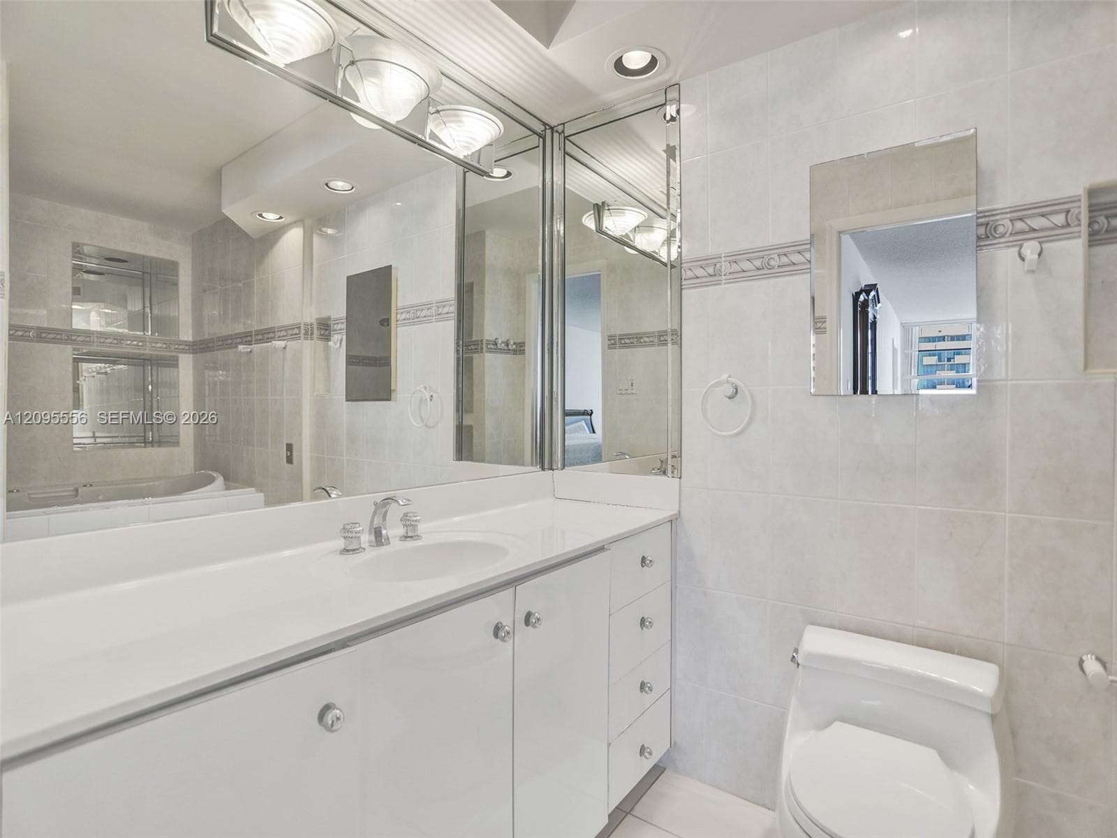 DEL PRADO MARINA · #1701 in Aventura - Photo 25