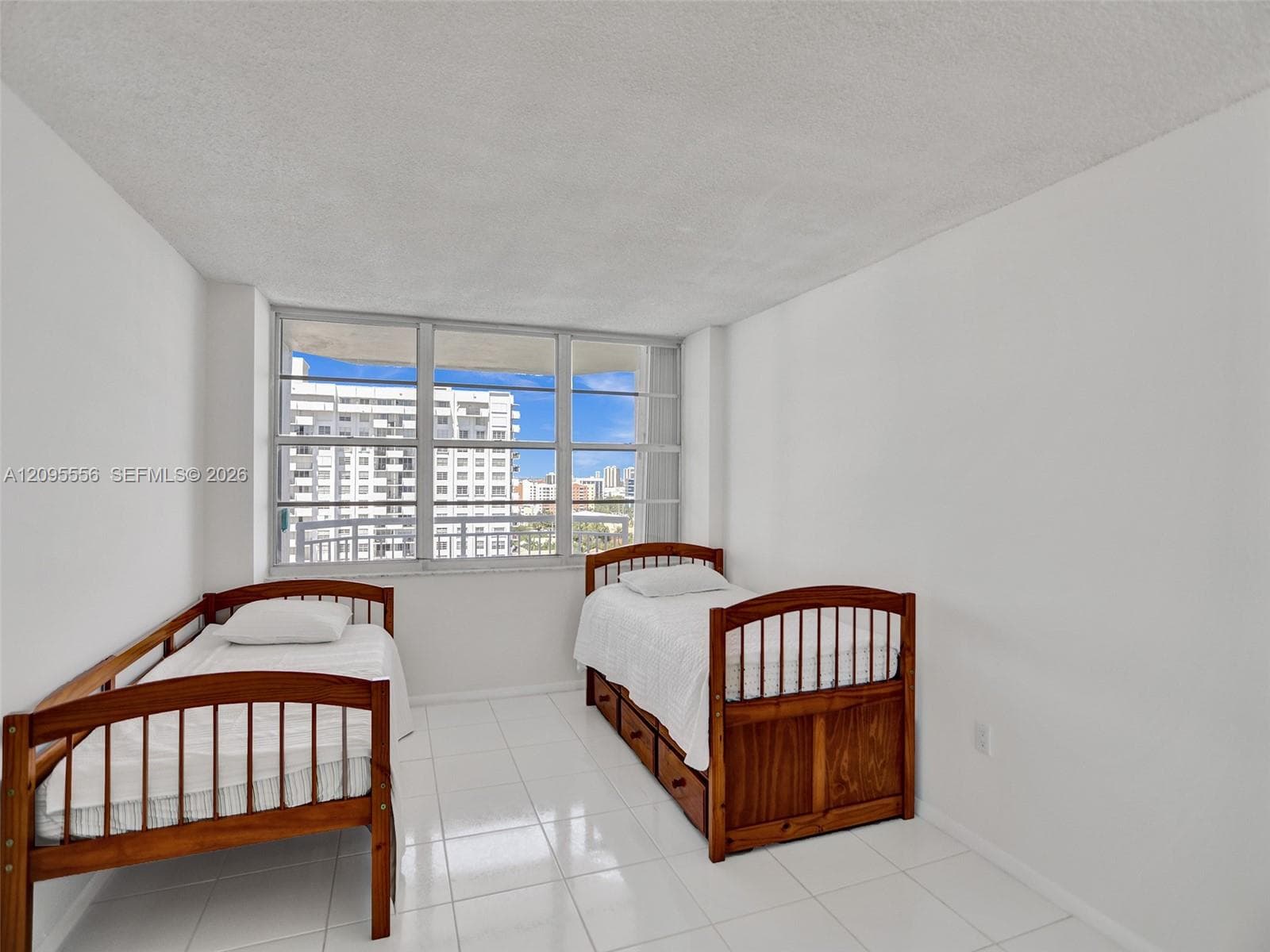 DEL PRADO MARINA · #1701 in Aventura - Photo 21