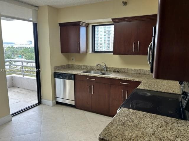 PARC CENTRAL AVENTURA · #606 in Aventura - Photo 11