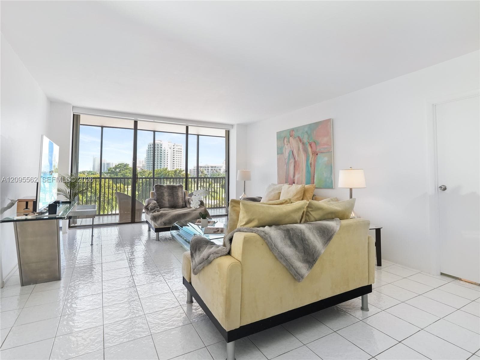 Coronado · #536 in Aventura - Photo 4