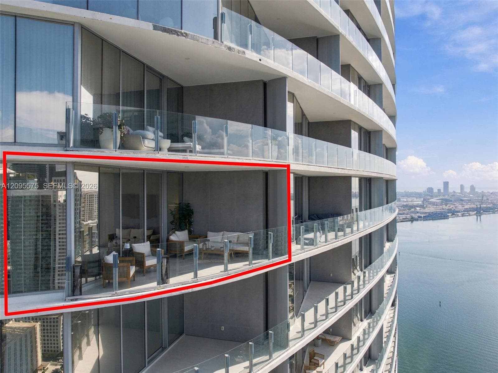 Aston Martin Residences · #4007W in Miami - Photo 2
