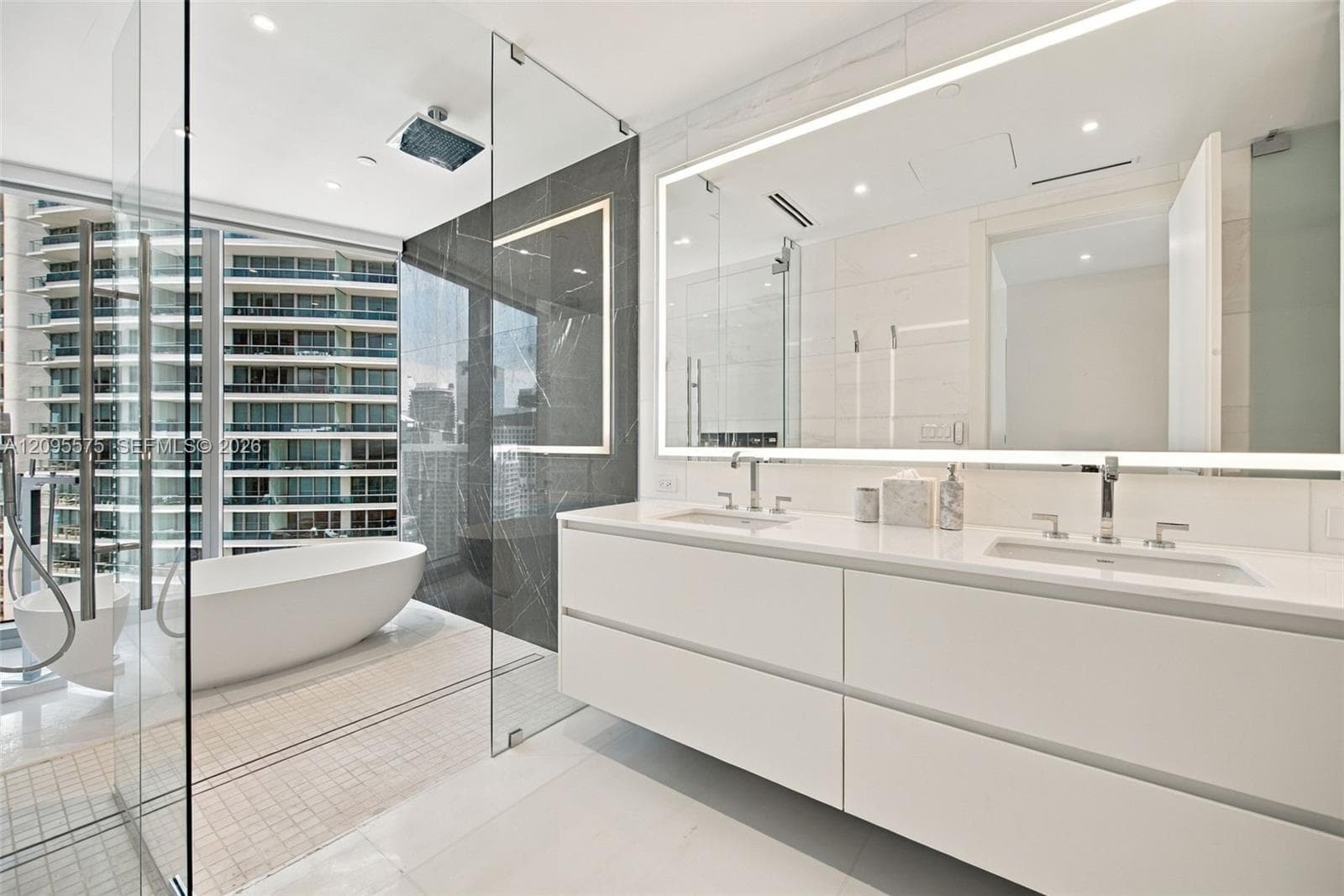Aston Martin Residences · #4007W in Miami - Photo 16
