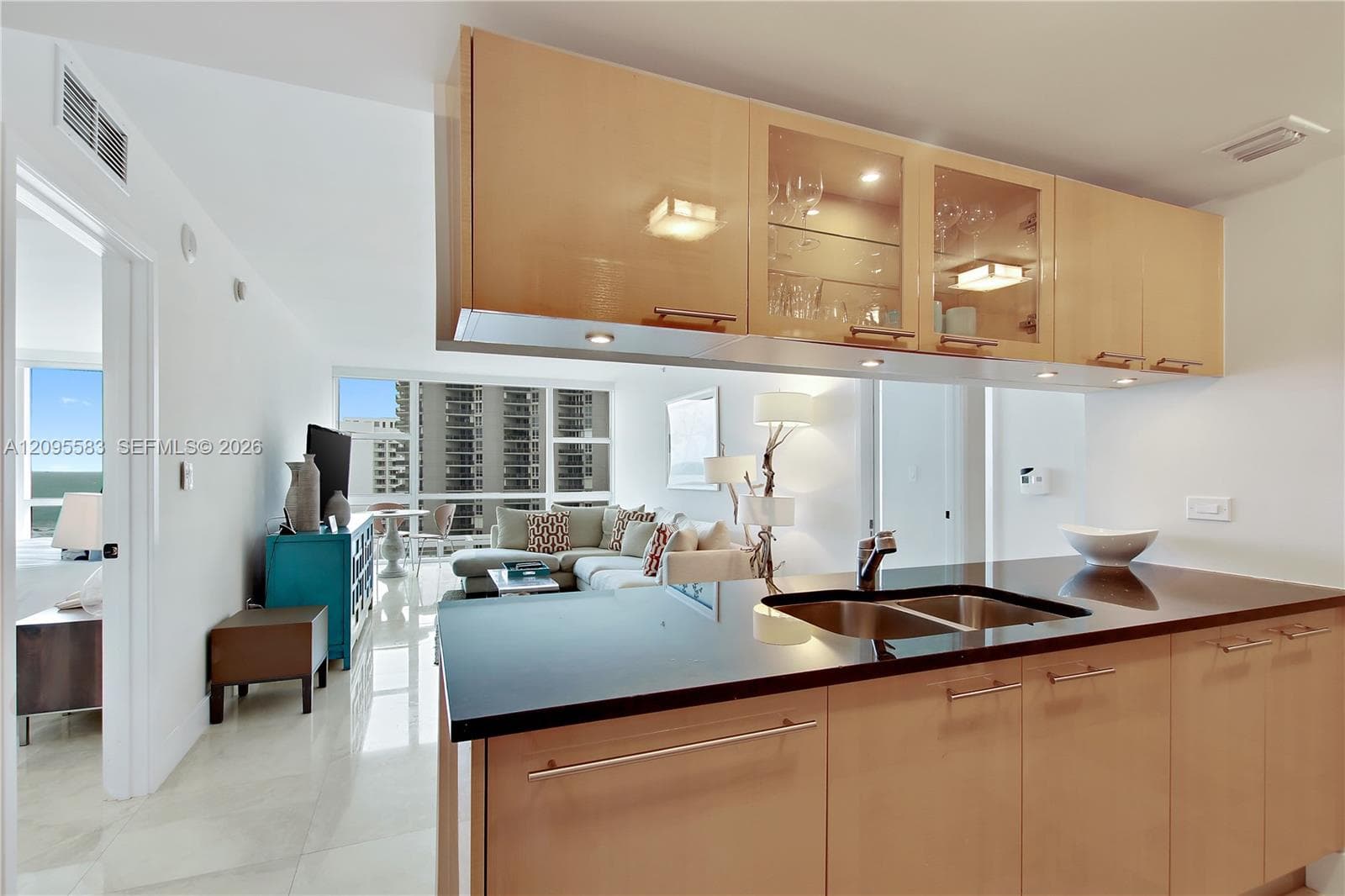 Carillon Miami Beach · #1112 in Miami Beach - Photo 6