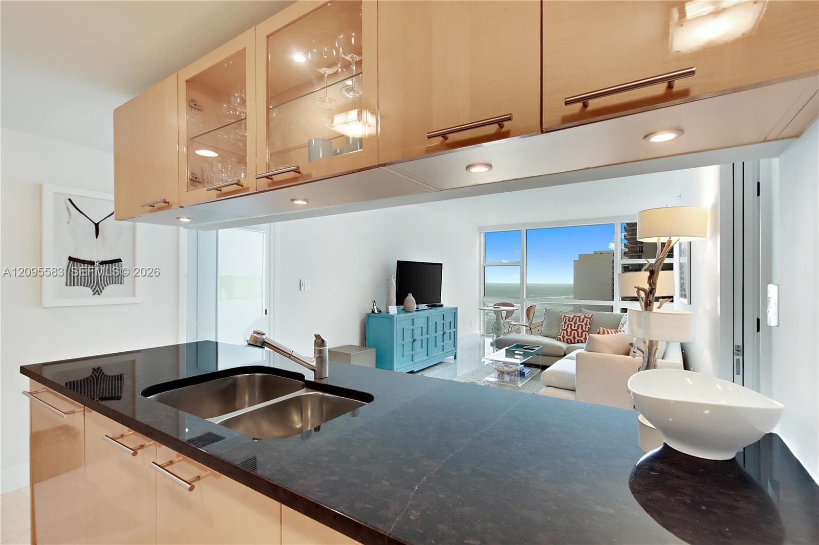 Carillon Miami Beach · #1112 in Miami Beach - Photo 9