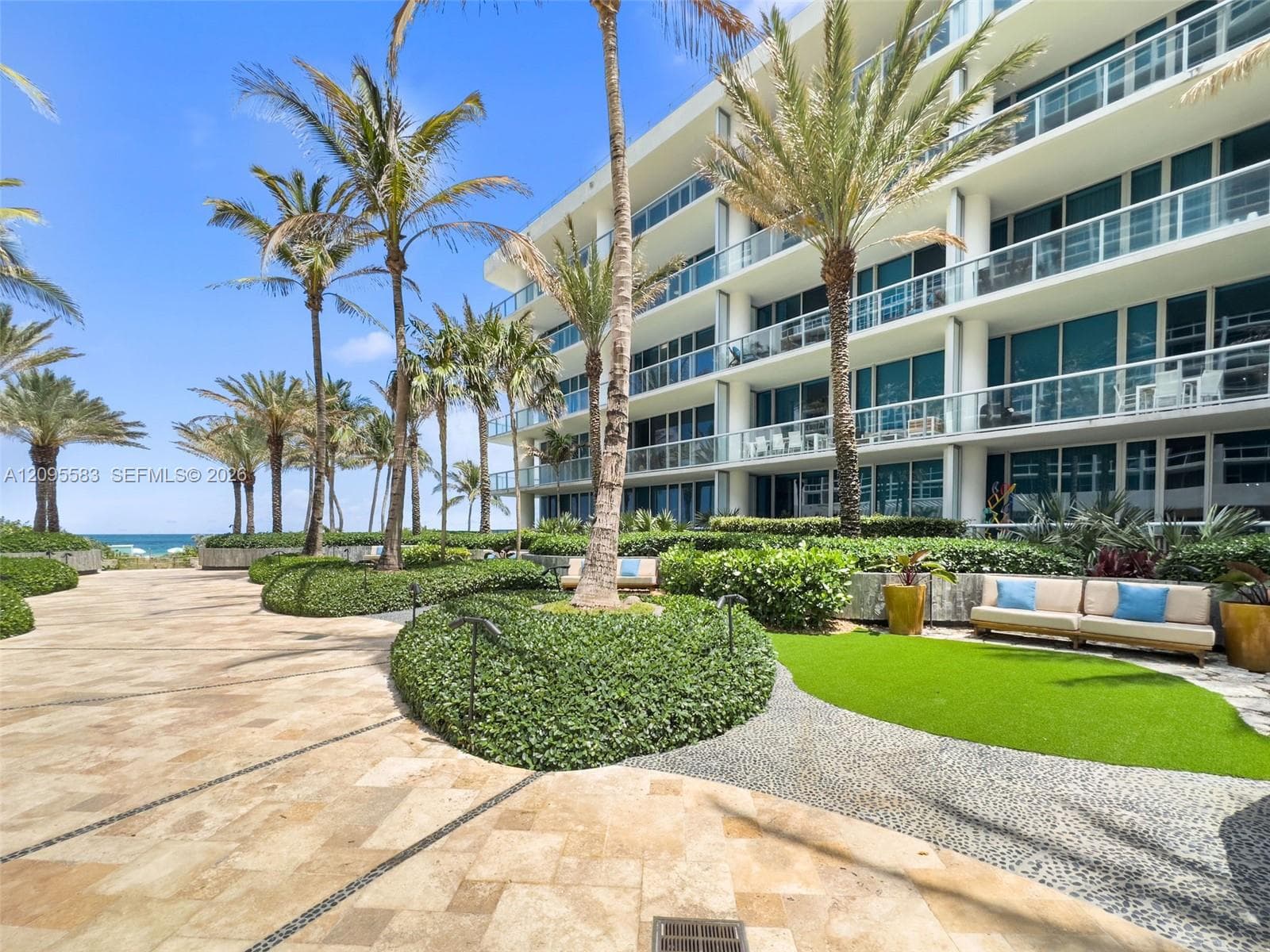 Carillon Miami Beach · #1112 in Miami Beach - Photo 58