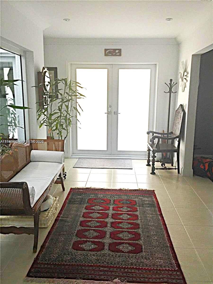 1460 Tagus Ave photo 3