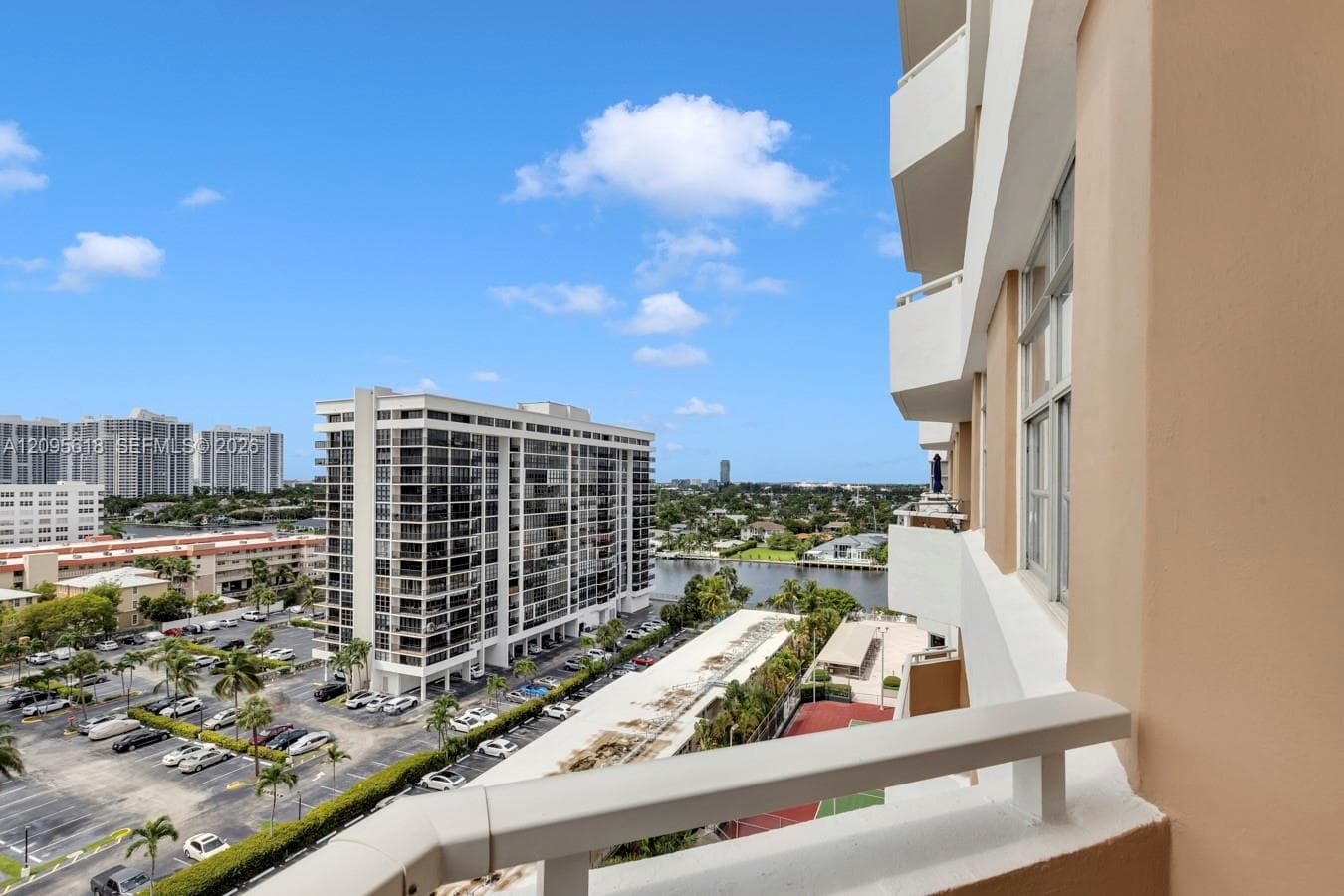 HEMISPHERES CONDO · #10G in Hallandale Beach - Photo 10