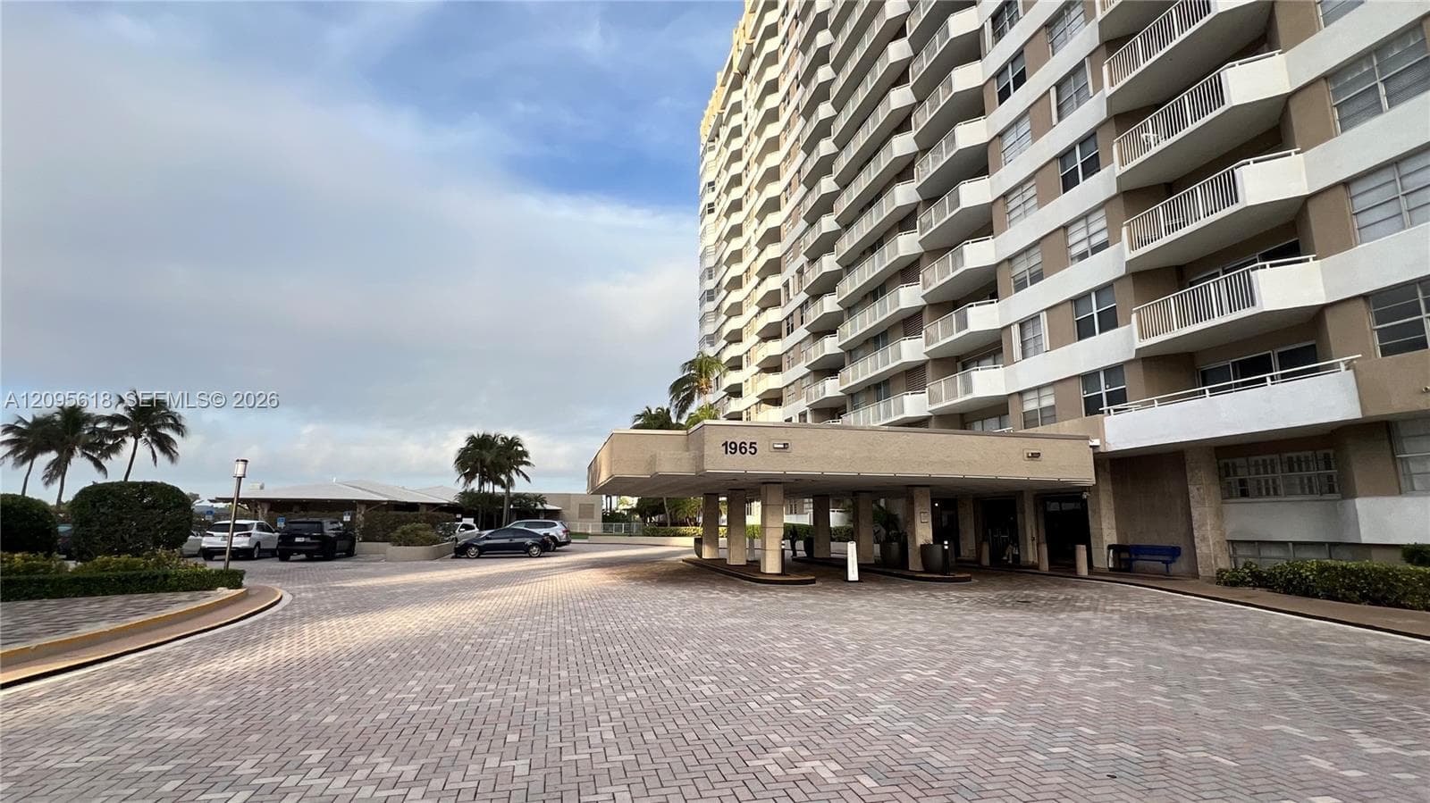 HEMISPHERES CONDO · #10G in Hallandale Beach - Photo 58