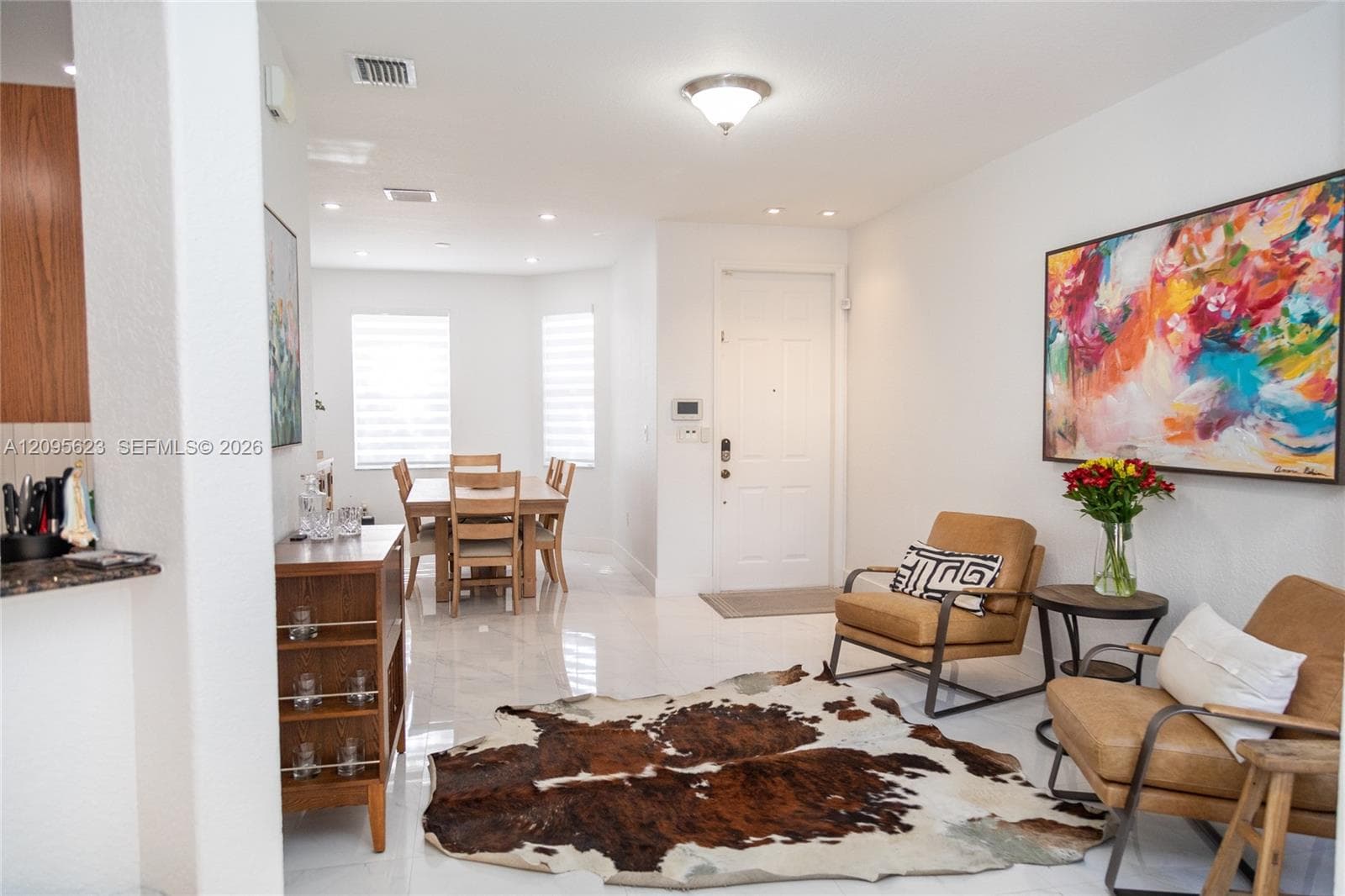Inviting entryway providing a welcoming first impression and easy Acces to the main living area.
