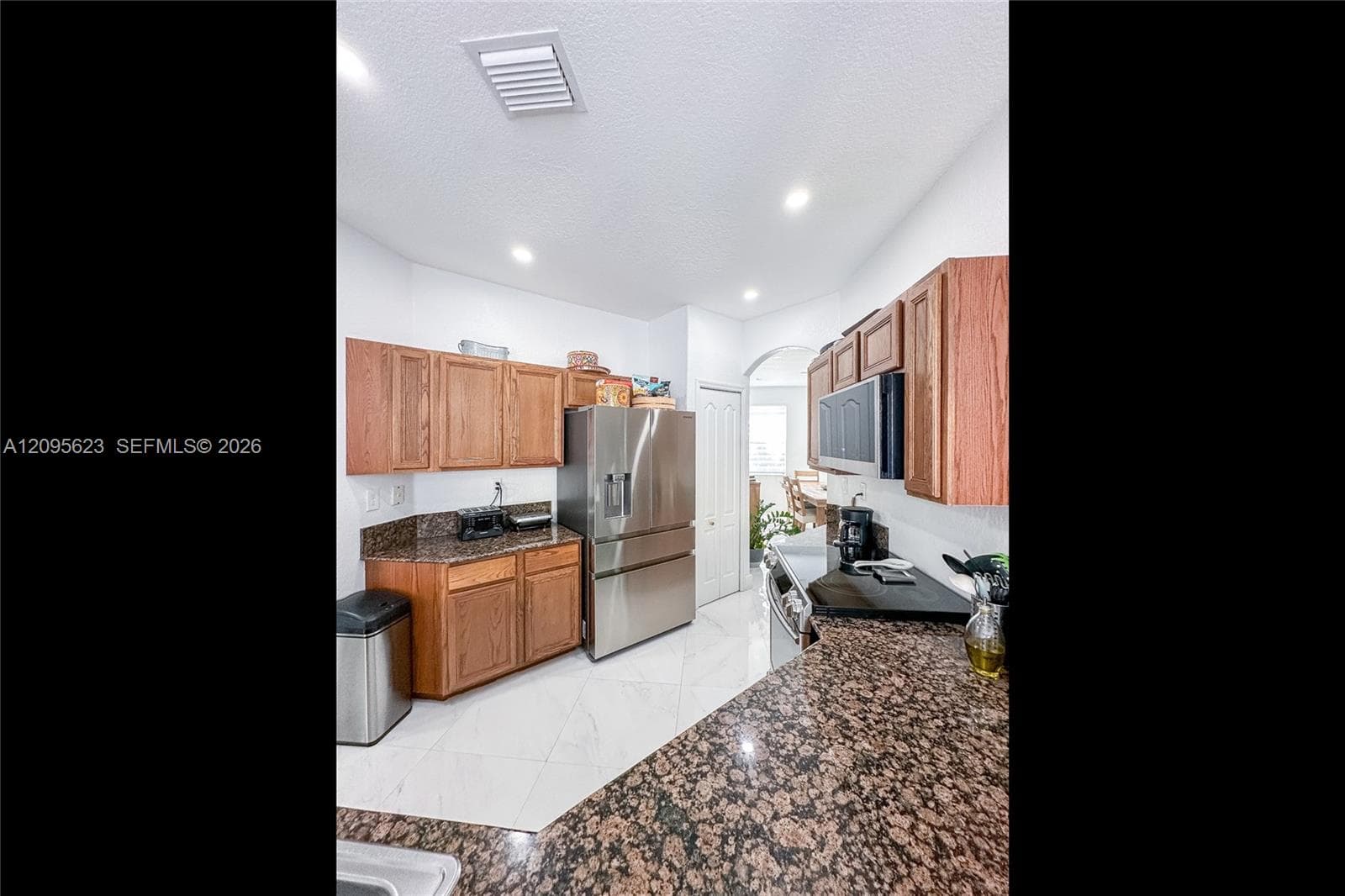 11019 NW 86th Ter photo 12