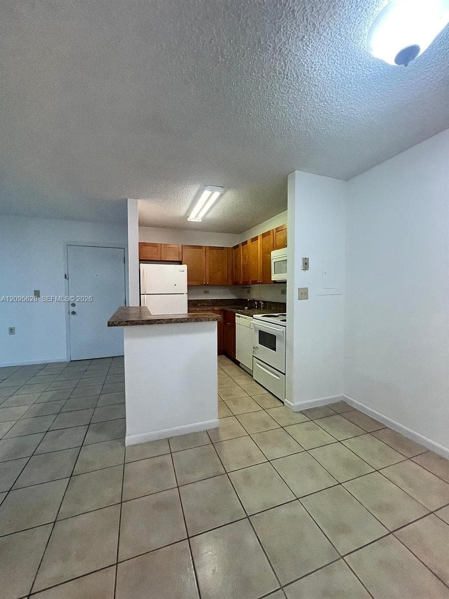 VILLA BELLINI CONDO · #202 in Hialeah - Photo 1
