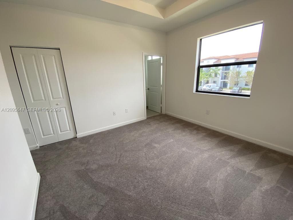 21044 NE 8th Ave #21044 photo 7