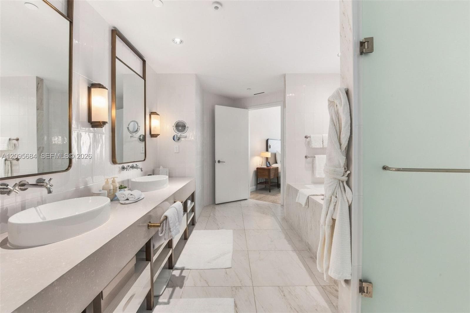 Four Seasons Private Residences Fort Lauderdale · #1504 in Fort Lauderdale - Photo 10