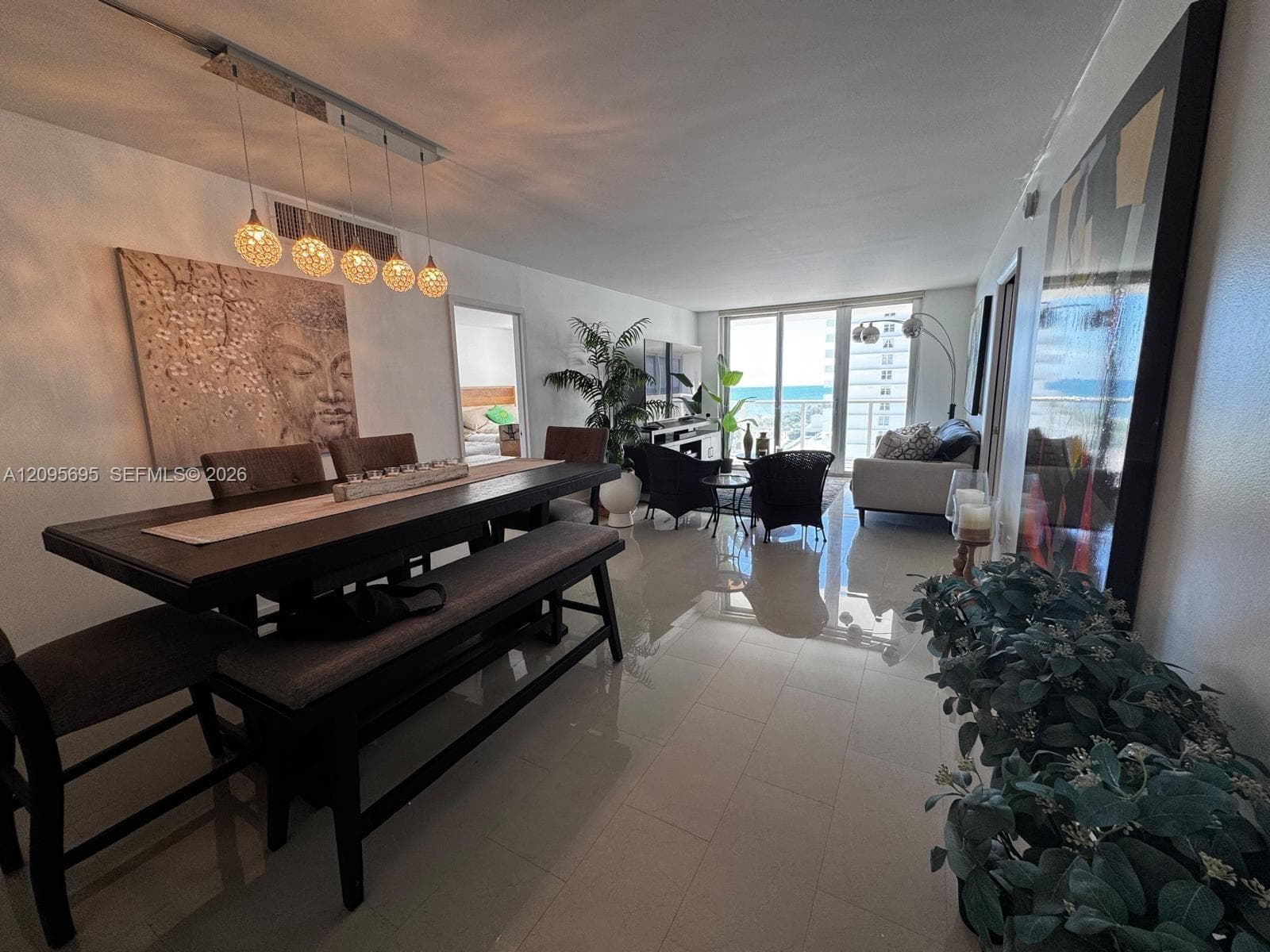 Arlen Beach Condo · #912 in Miami Beach - Photo 5
