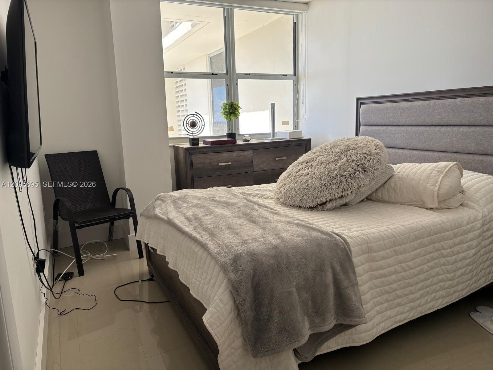 Arlen Beach Condo · #912 in Miami Beach - Photo 10