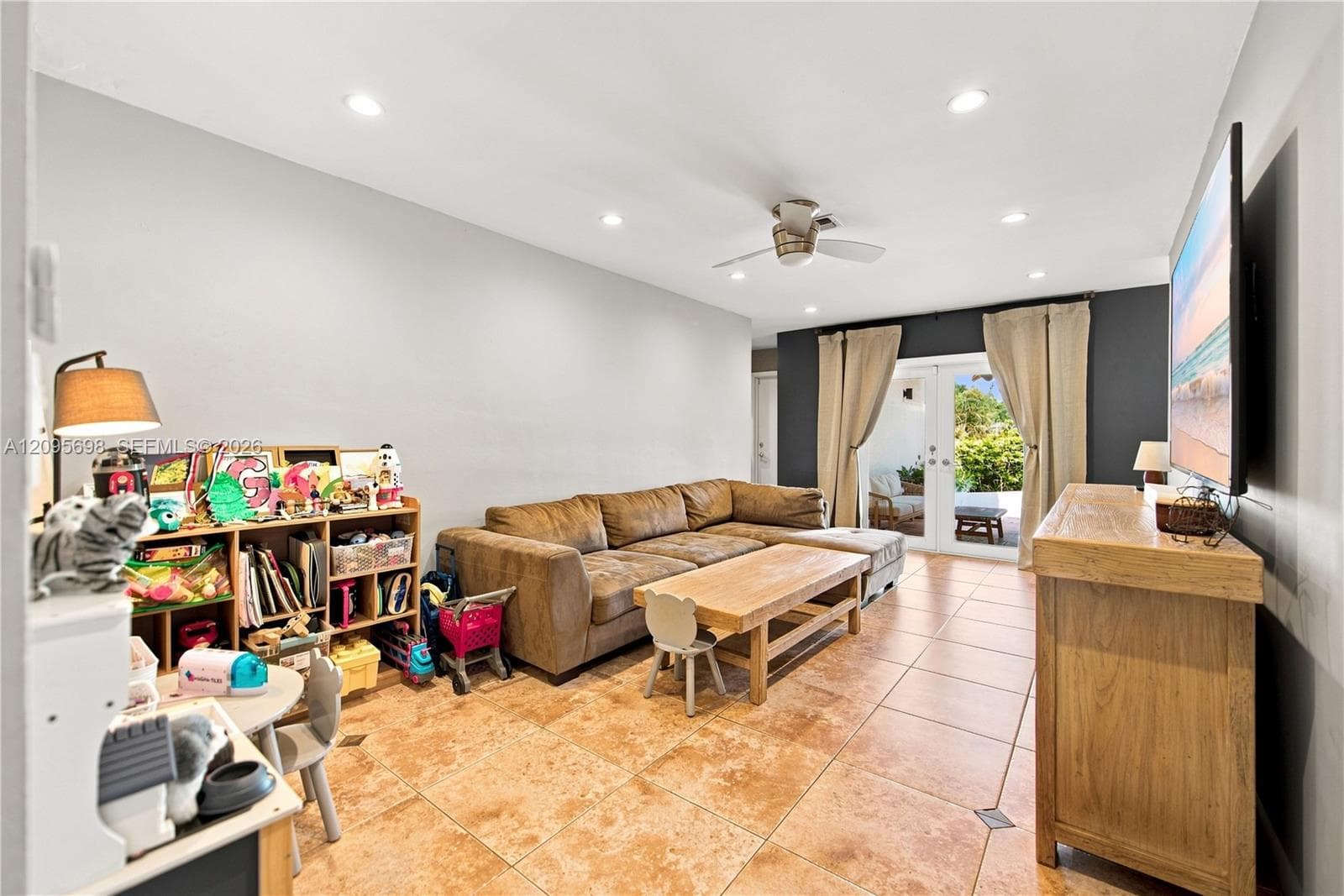 1119 Buchanan St photo 7