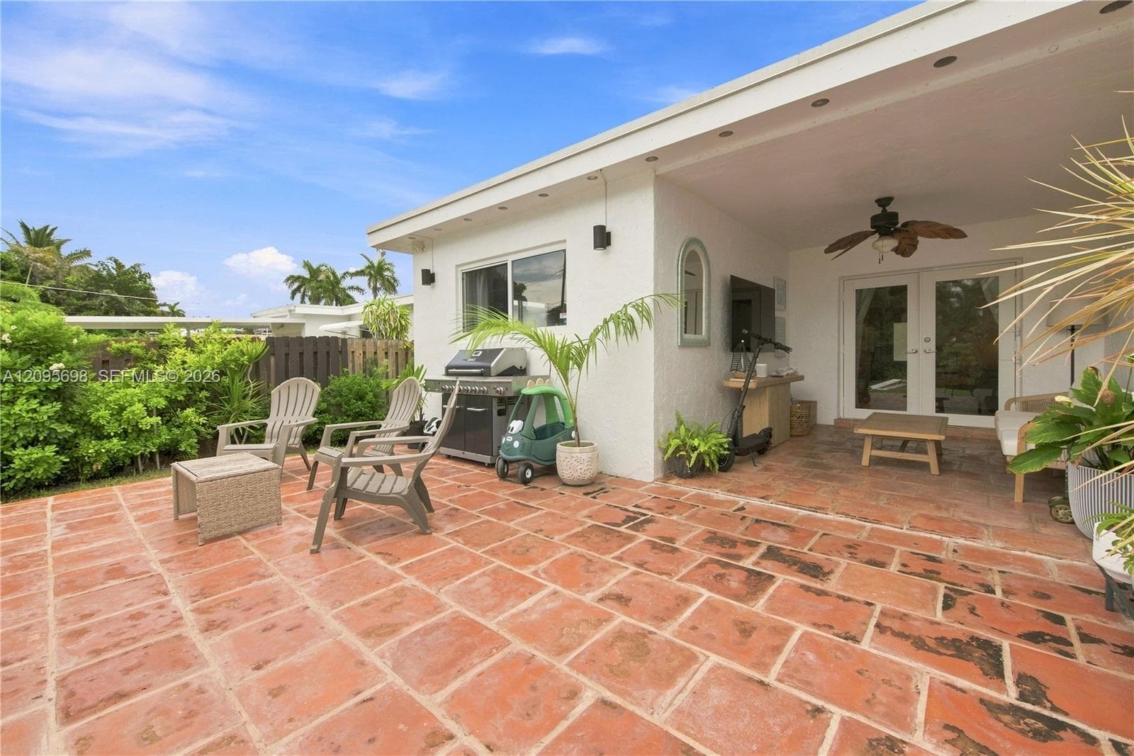 1119 Buchanan St photo 20