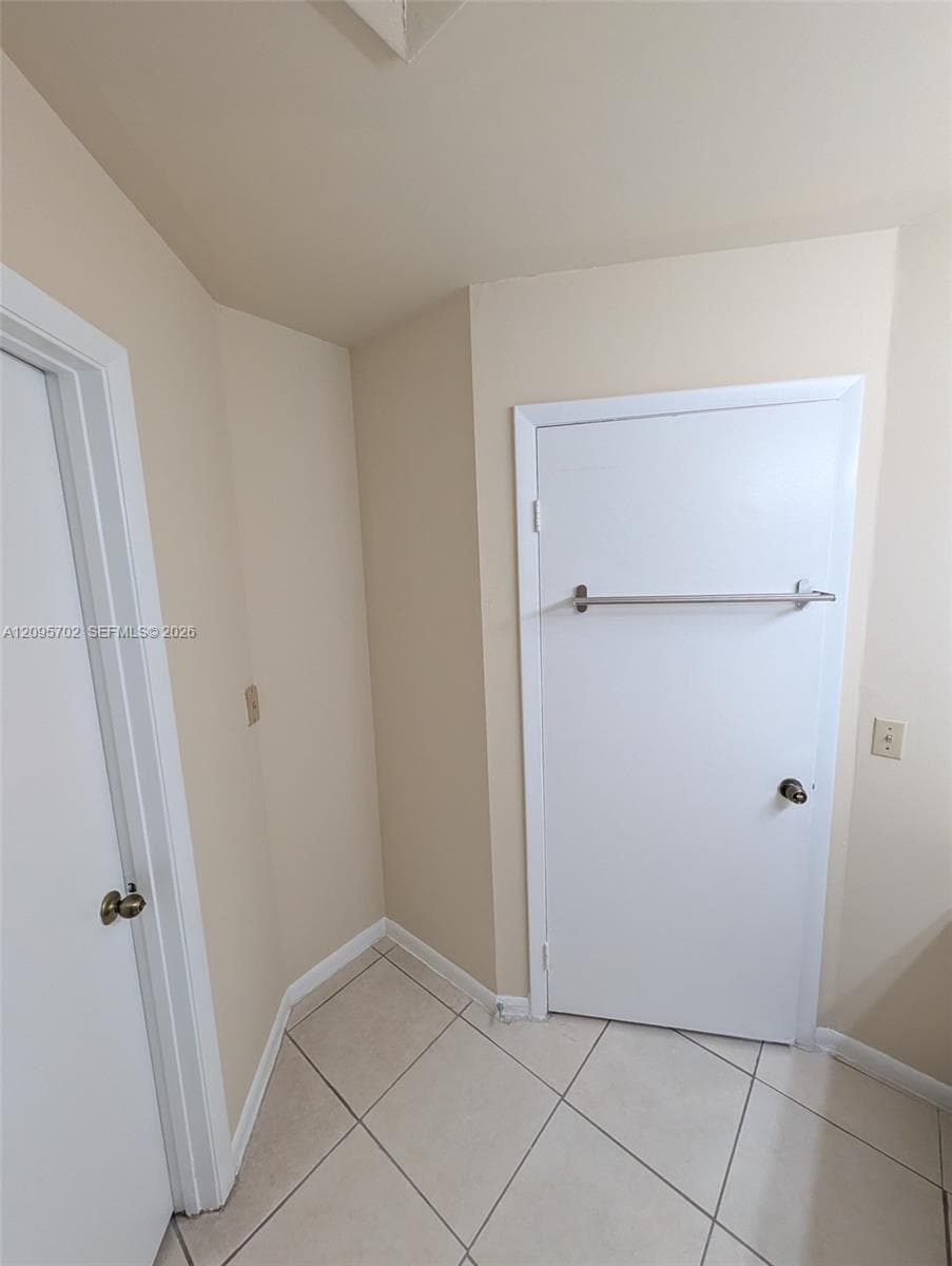 LA HACIENDA COUNTRY CLUB · #H in Hialeah - Photo 18